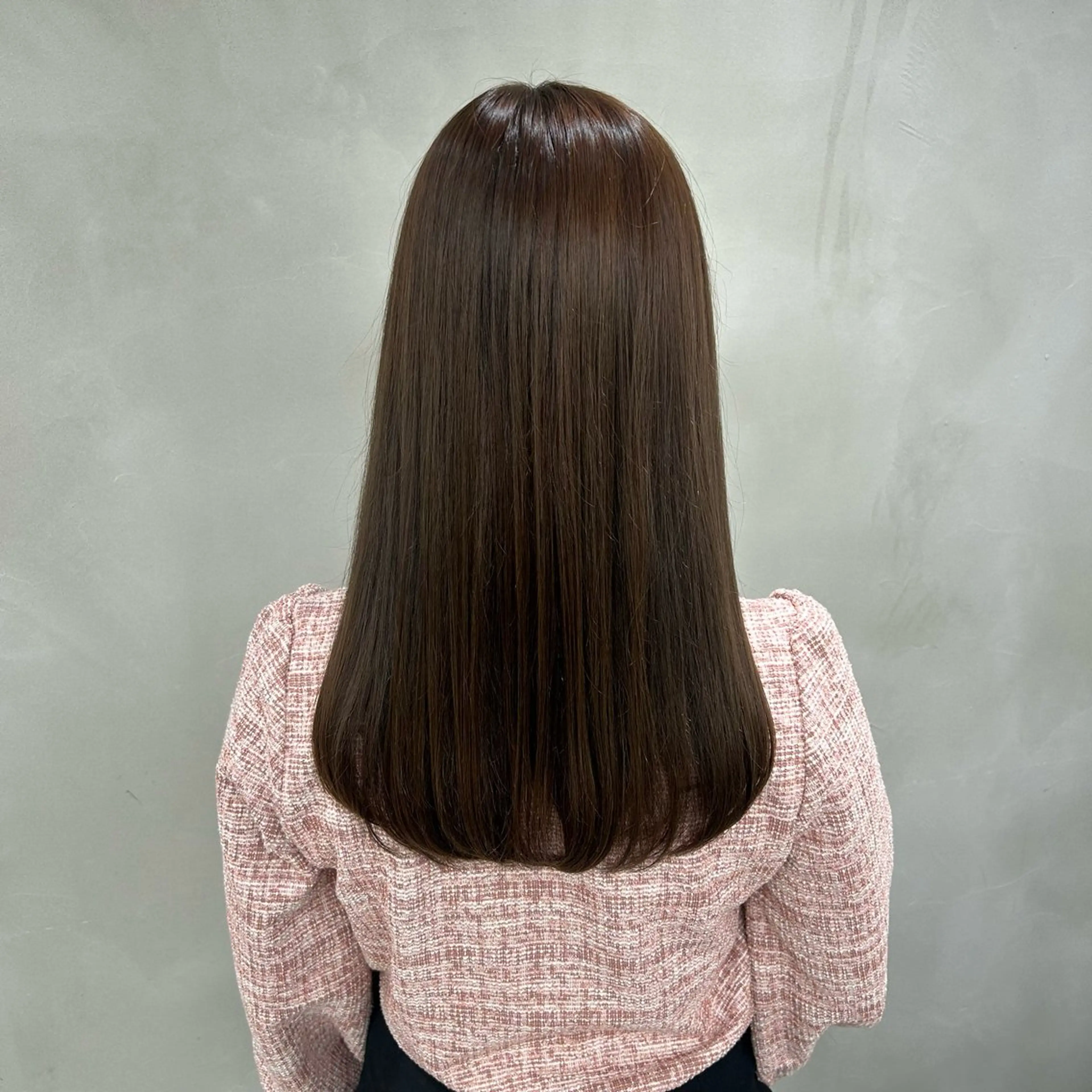 ロング カラー ブラウンカラー オリーブブラウン [透明感カラ ー🥣💕]高木愛理のヘアスタイル