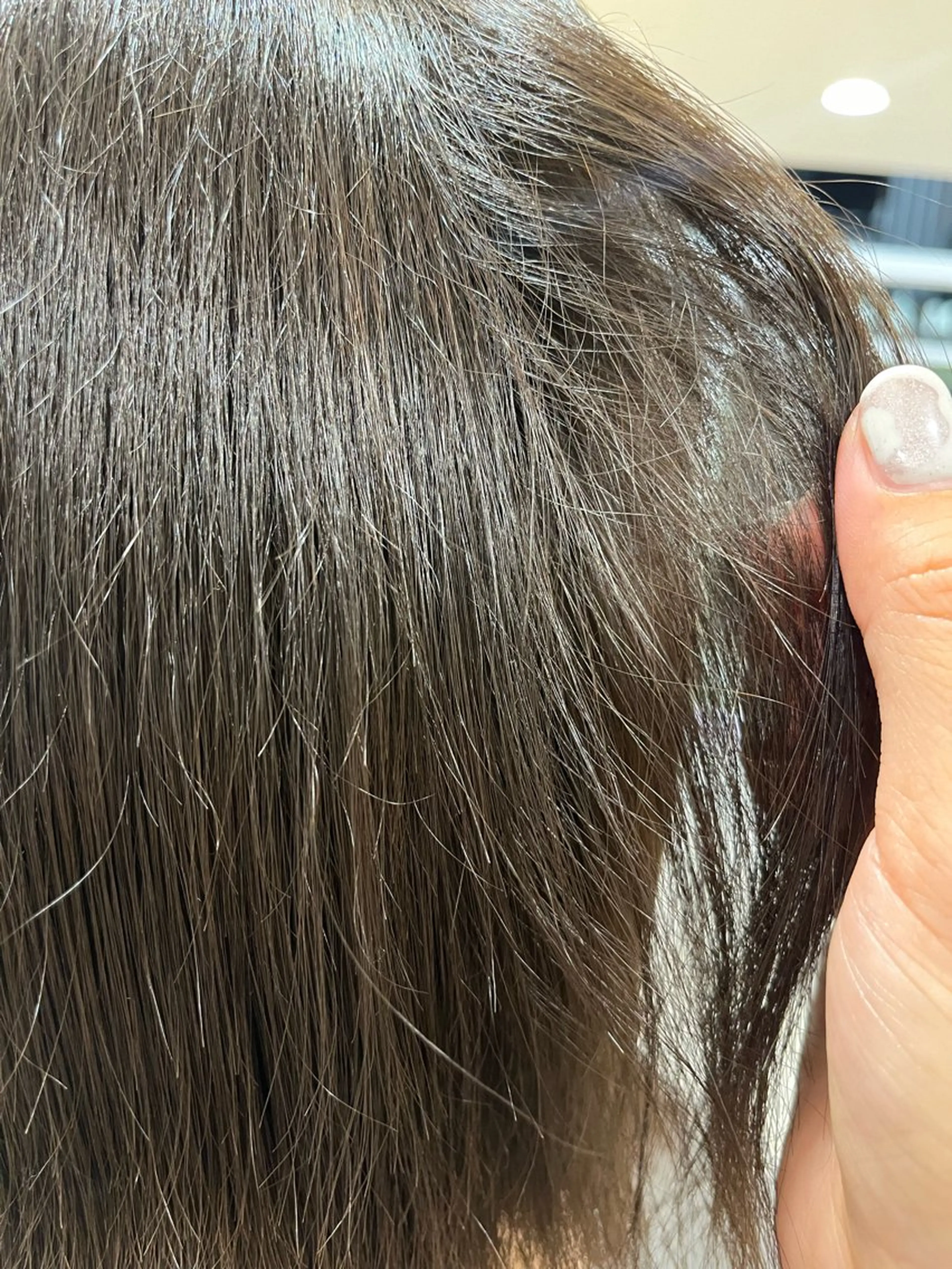 ミディアム カラー 伊藤 ゆいなのヘアスタイル