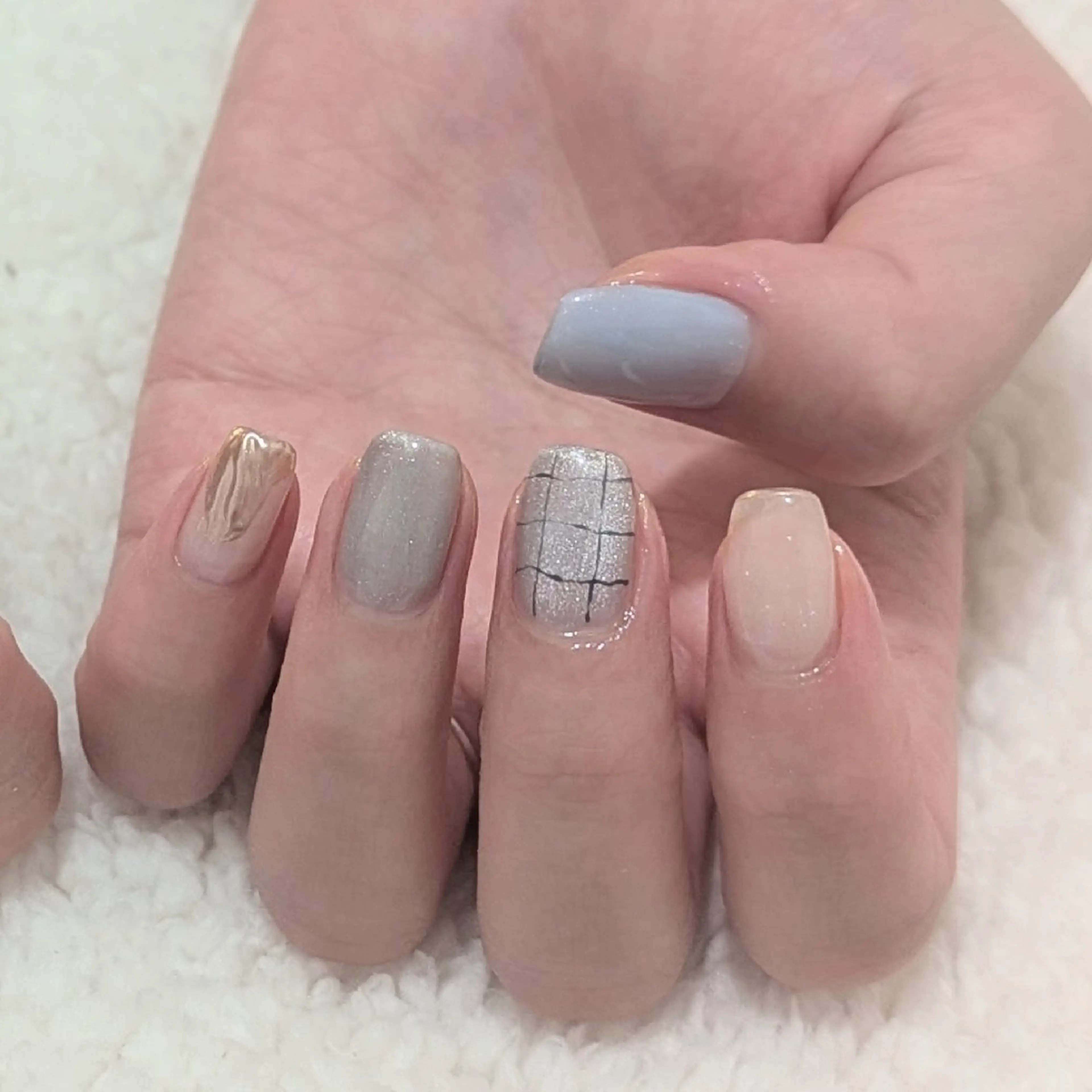 ネイル ニュアンスネイル Beauty Salon VIBLISS 福岡店所属・VIBLISS福岡店 yurichanのネイルデザイン