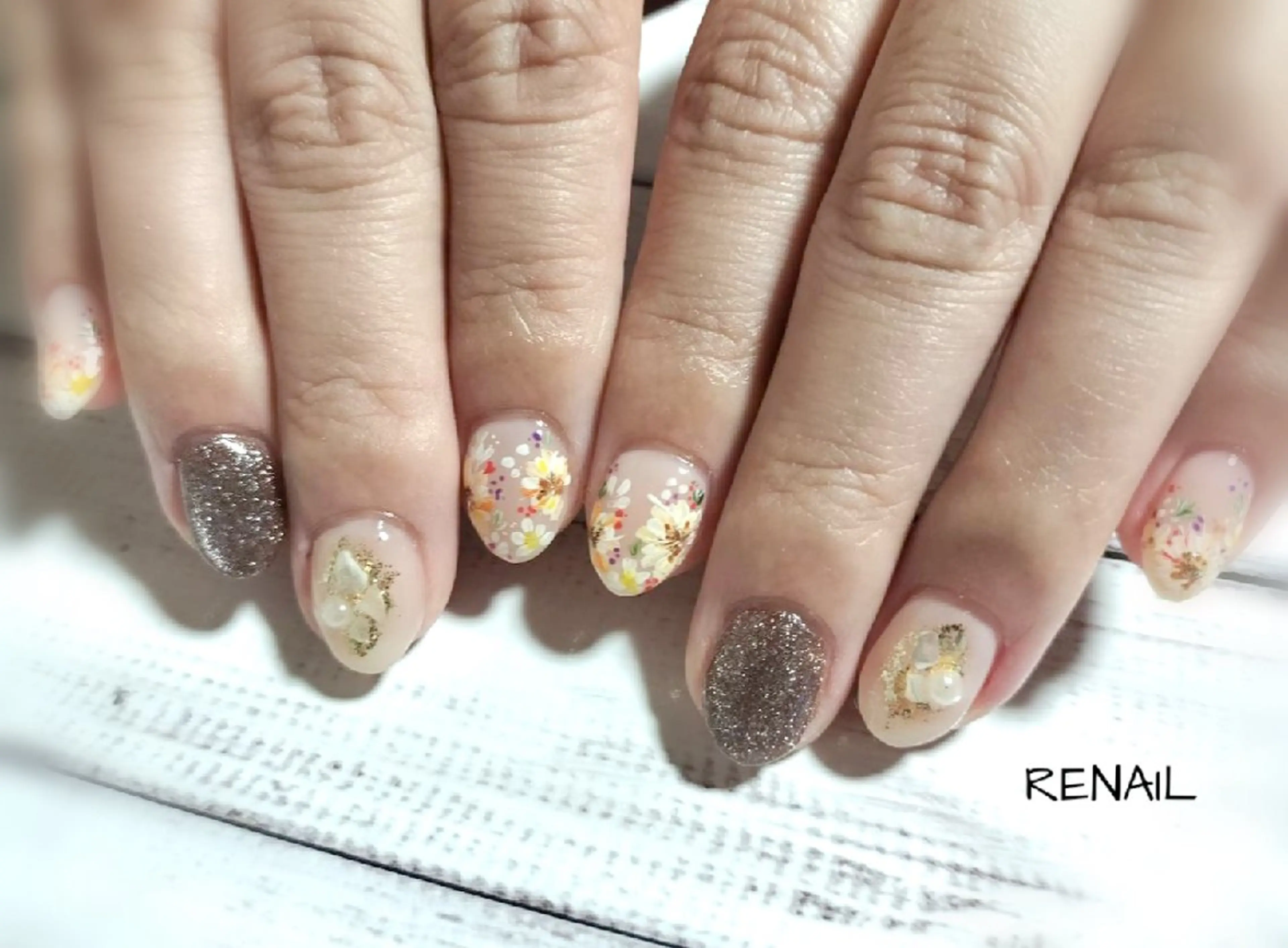 ネイル RENAIL  玲奈のネイルデザイン