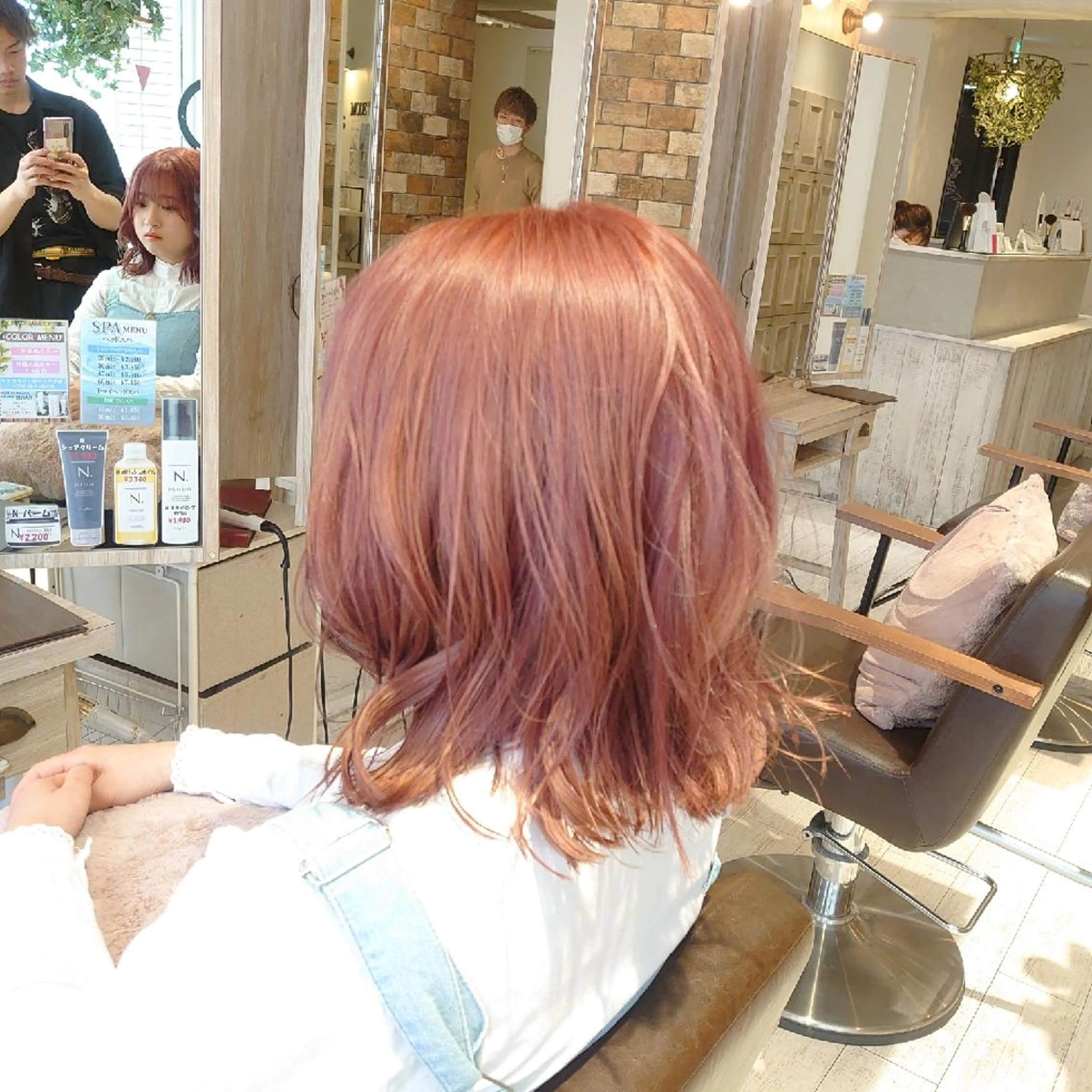 ミディアム カラー ヘアアレンジ ブリーチ ピンクカラー E Komo hair所属・Wow❕E Komo hair 永井一輝のヘアスタイル