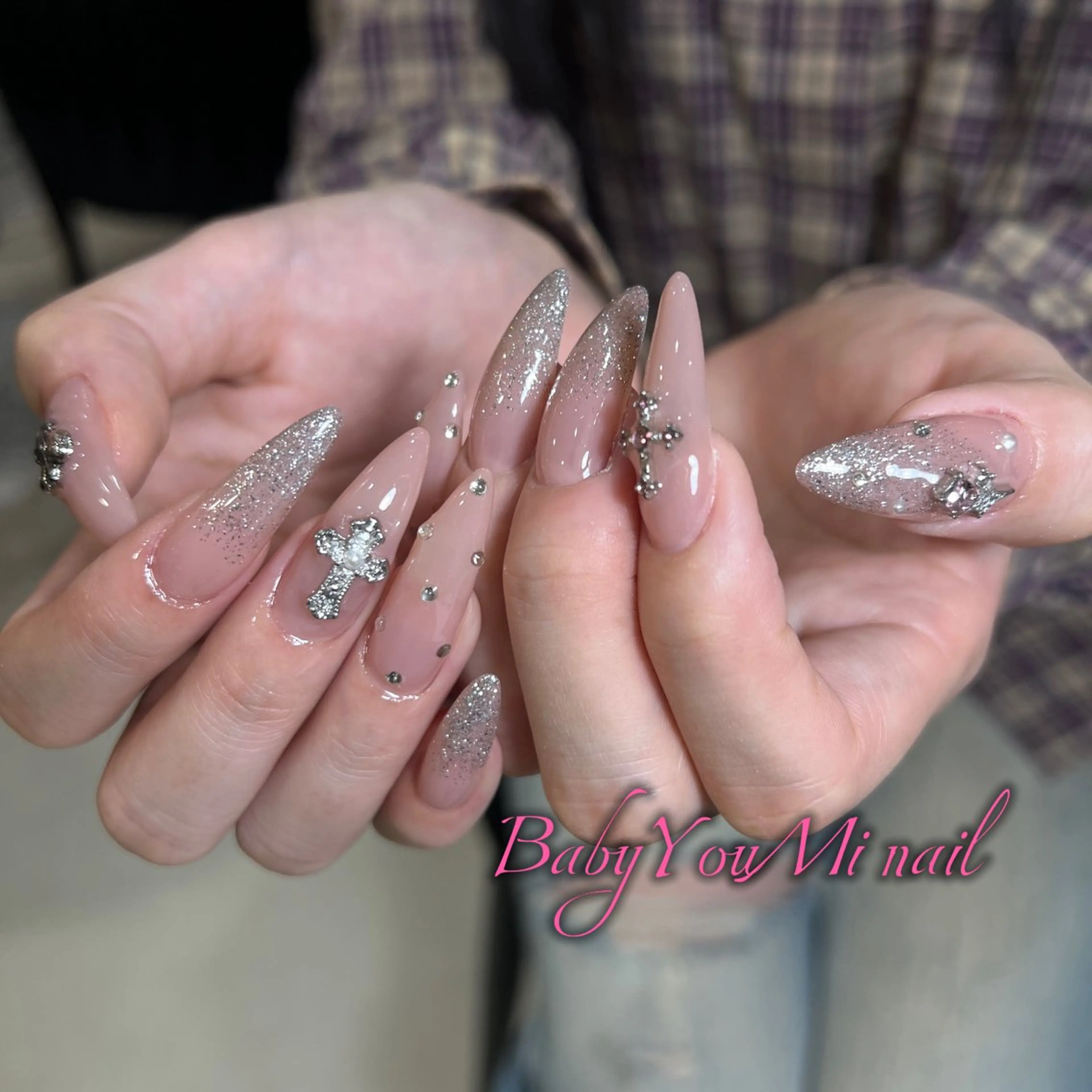 ネイル オーロラネイル フラワーネイル フットネイル フレンチネイル ジェルネイル ハンドネイル BabyYouMi ねねのネイルデザイン