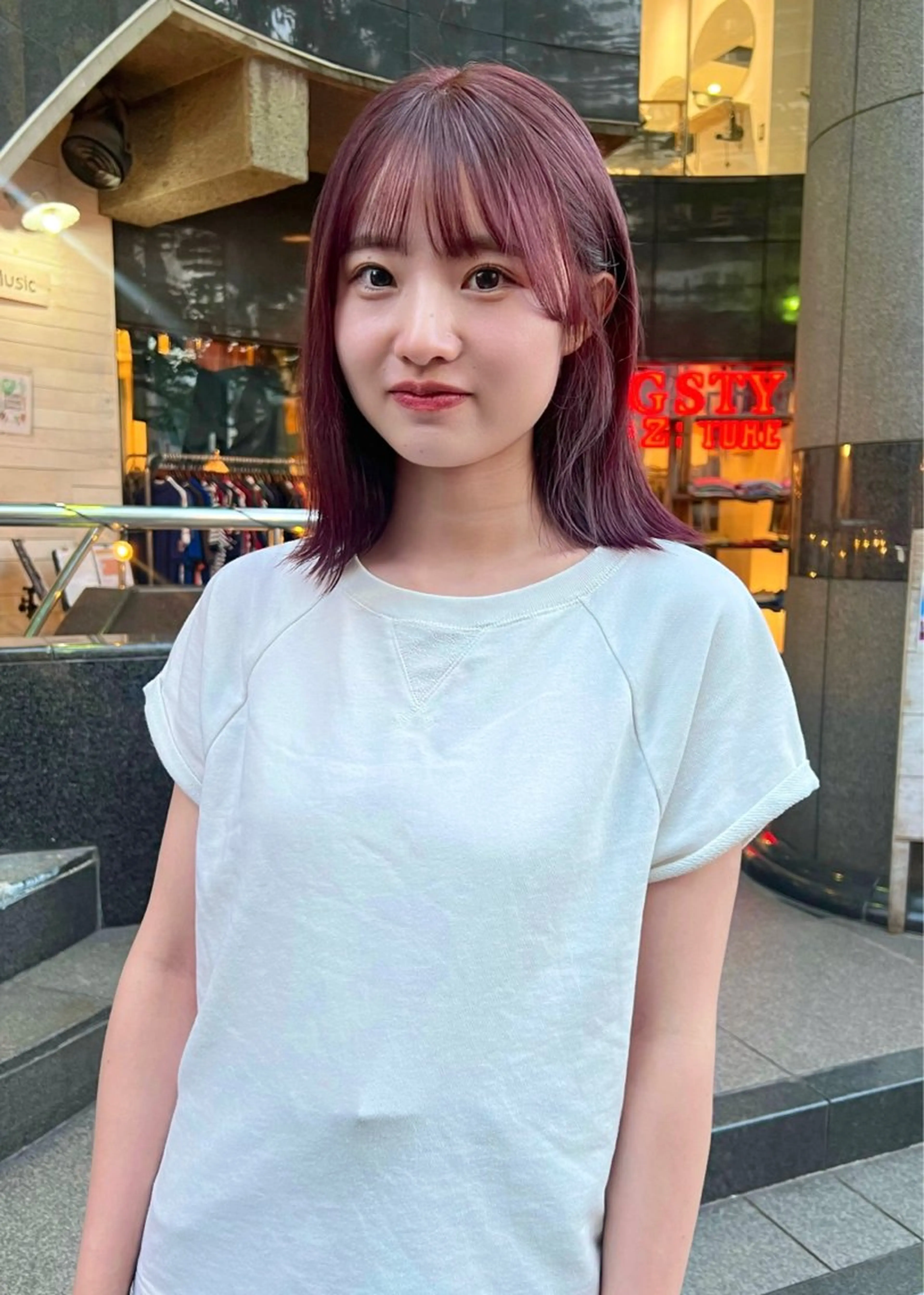 ミディアム カット ヘアカラー トリートメント AI TOKYO　S所属・mizuki 【韓国レイヤー】のヘアスタイル