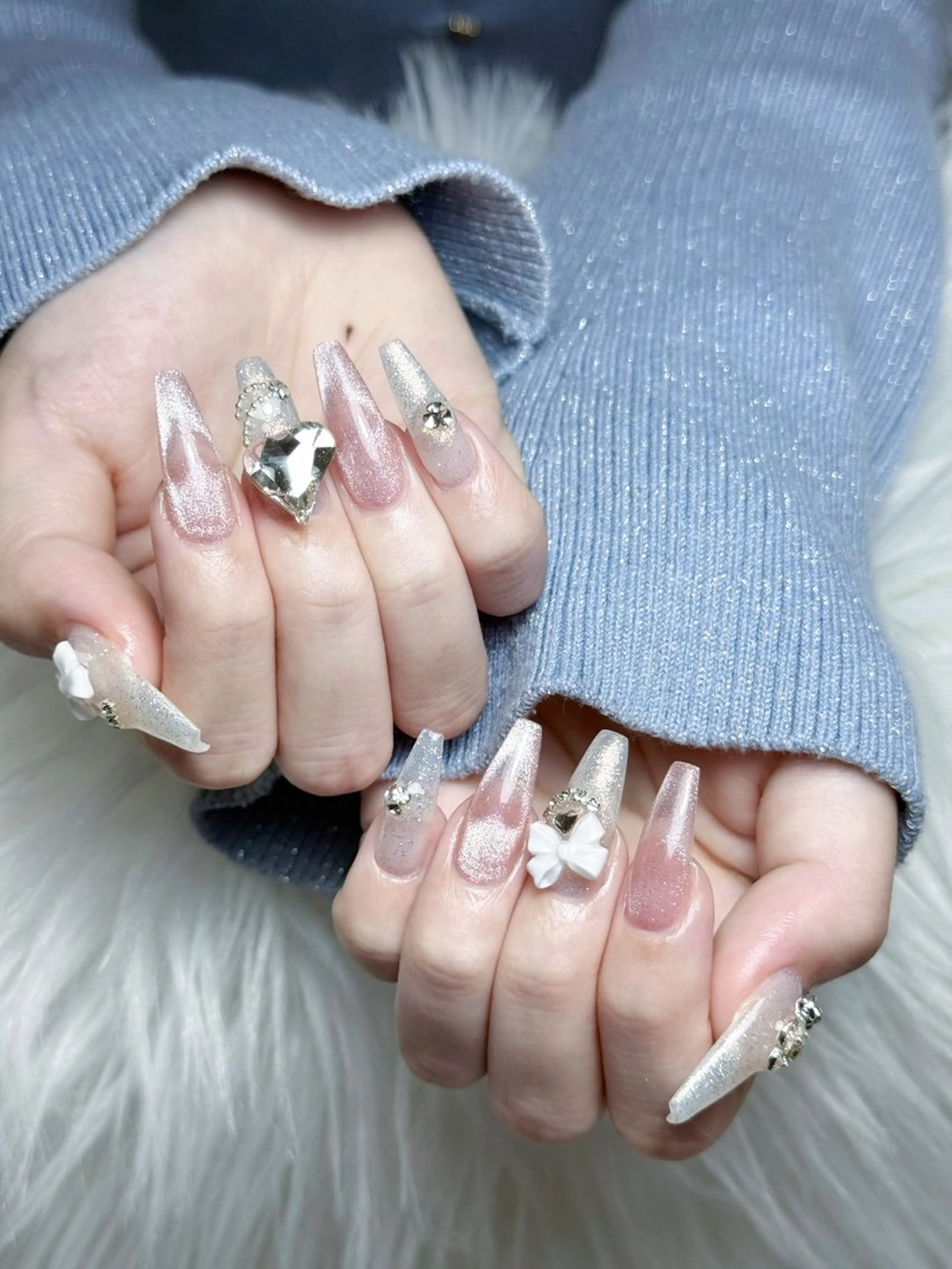 ネイル フレンチネイル ジェルネイル キラキラネイル 韓国ネイル マグネットネイル Julli nail studio所属・Julli NailStudioのネイルデザイン