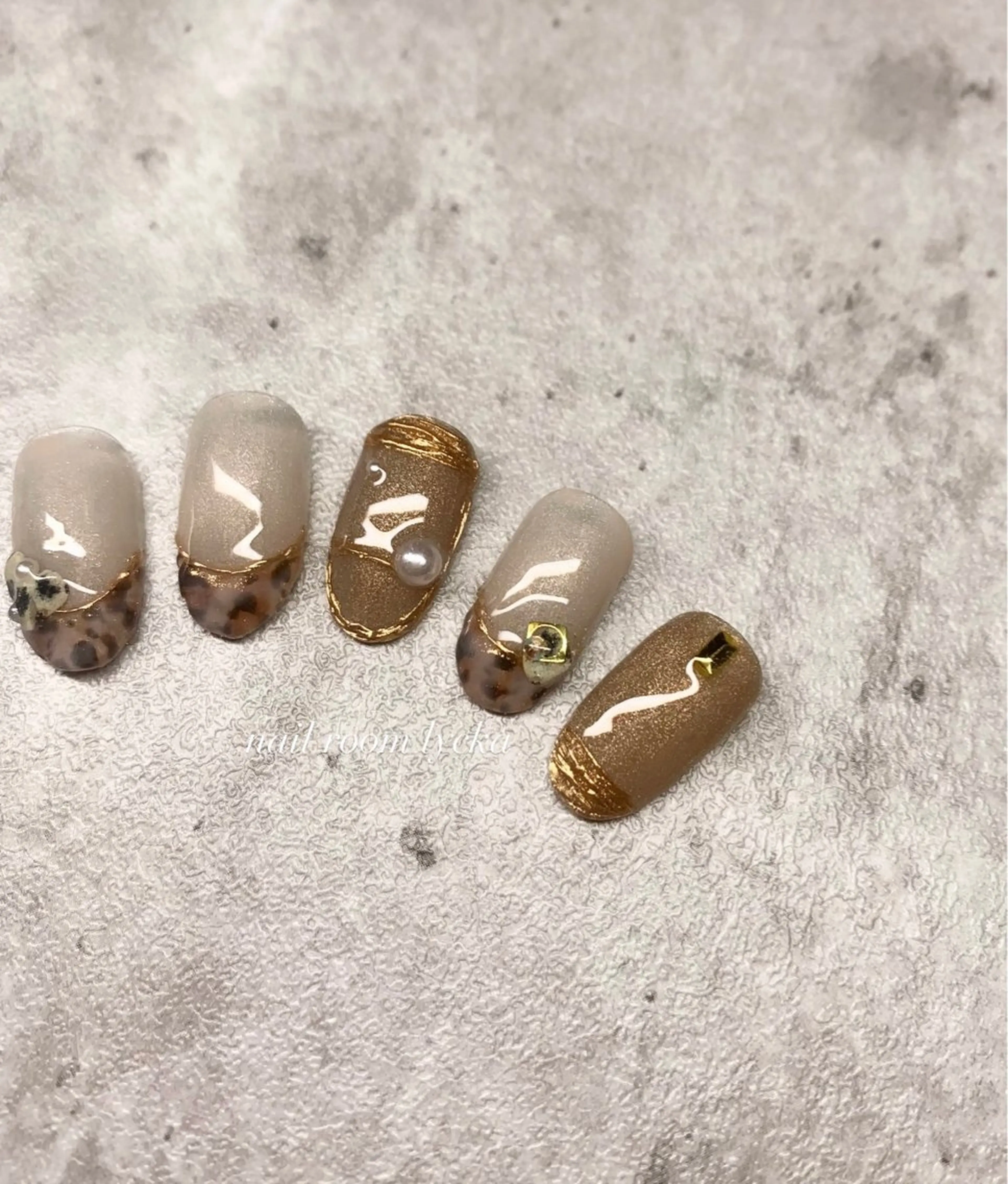 ネイル ﾈｲﾙﾙｰﾑﾘｯｶ 𝐦𝐚𝐲𝐮のネイルデザイン