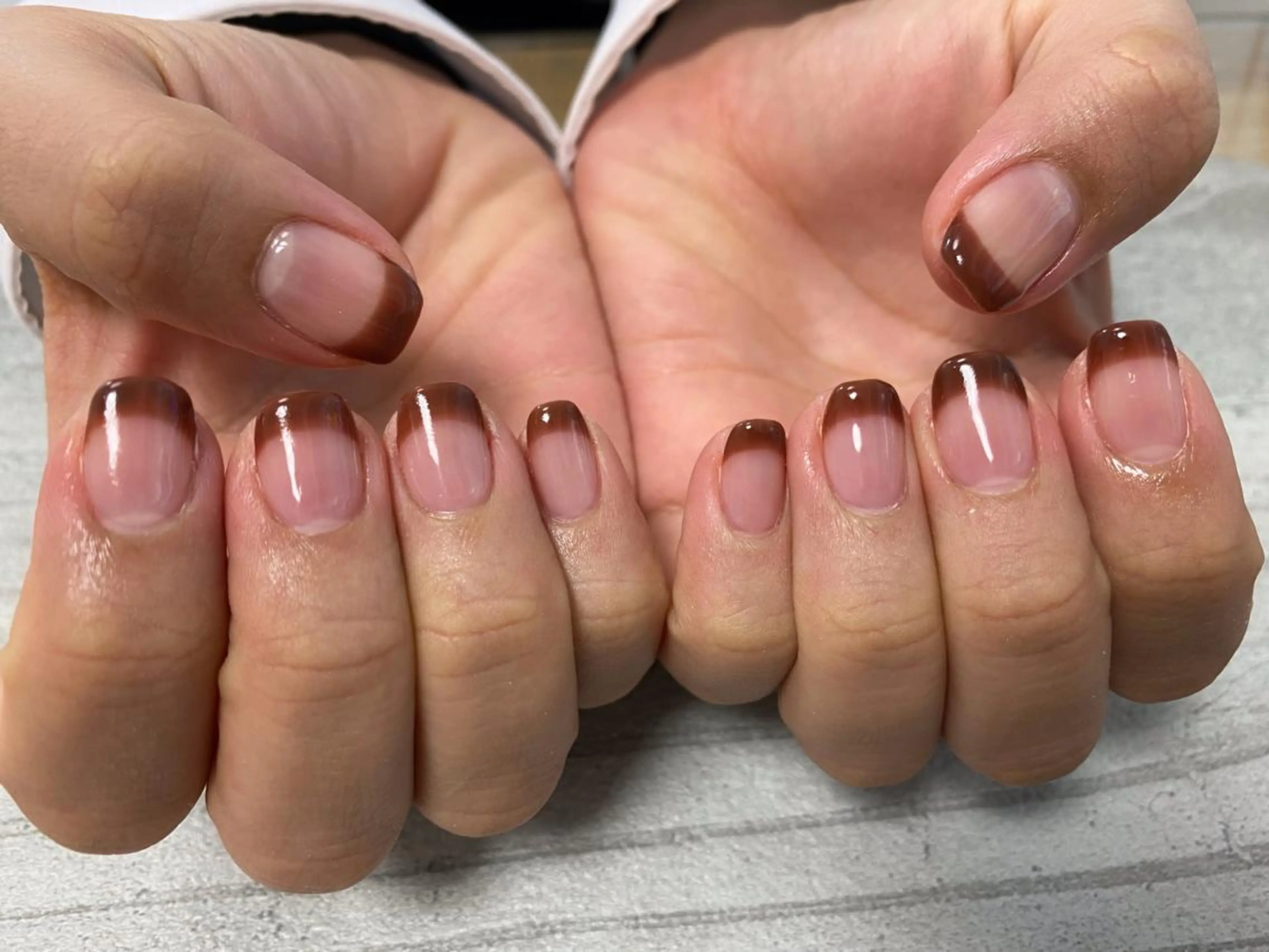 ネイル ブラウン フレンチネイル Mogu nail 二子玉川のネイルデザイン