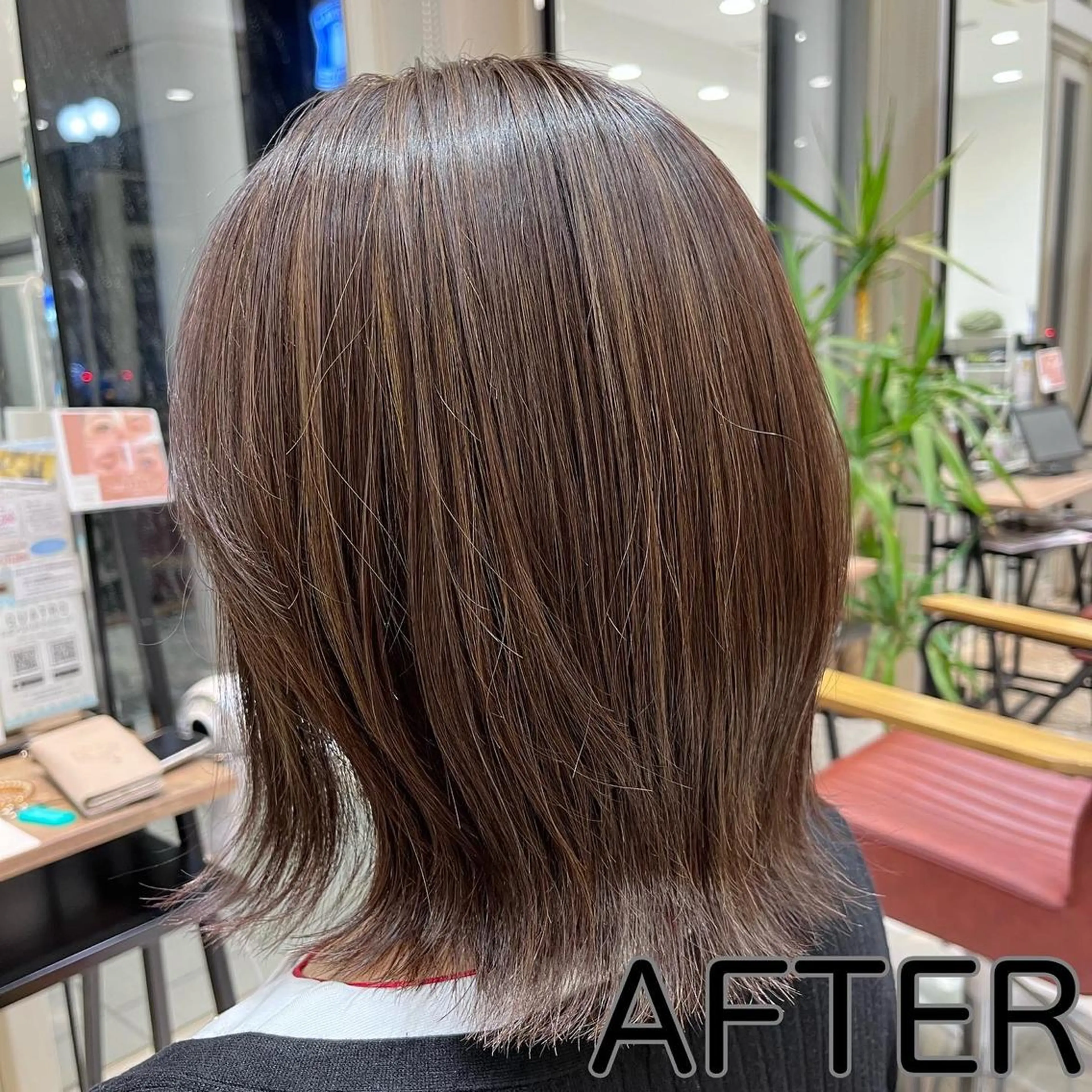 ミディアム アッシュ 卒業式のヘアスタイル ハイライト ヘアカラー トリートメント 長津 健一郎のヘアスタイル