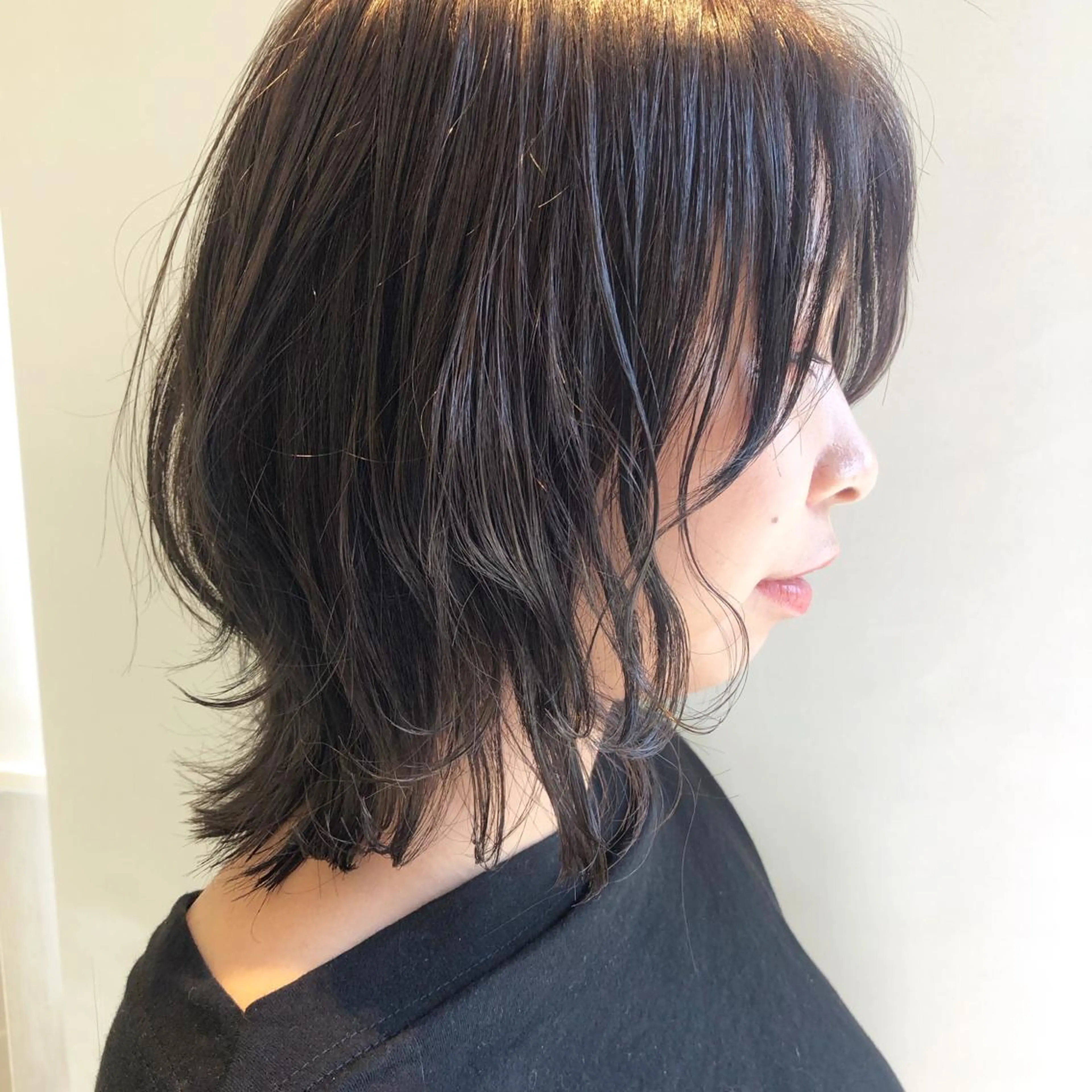 ミディアム カラー ミディアムレイヤー レイヤーカット カット ヘアカラー トリートメント 齋藤 咲のヘアスタイル
