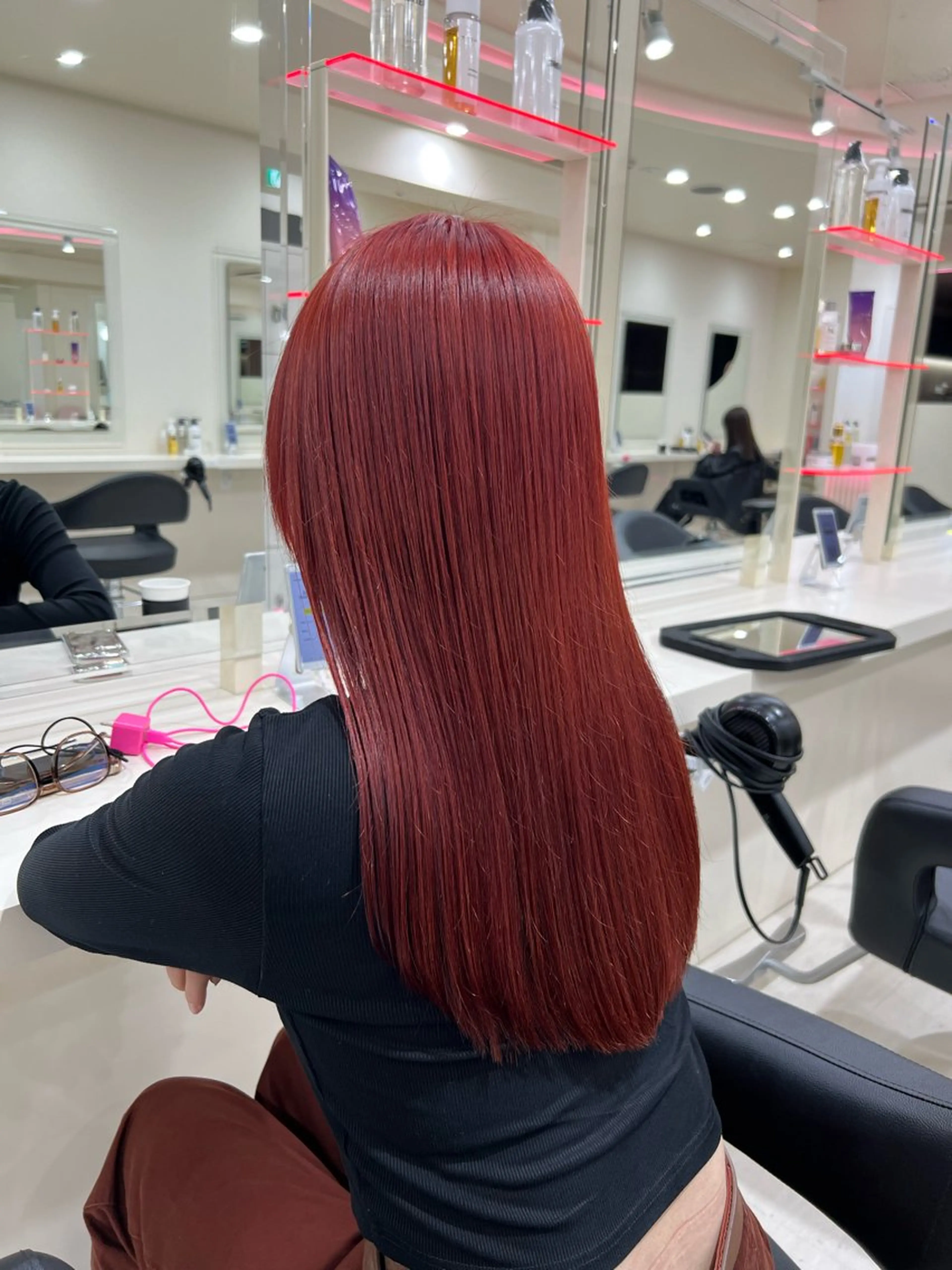 ロング ヘアカラー メンズレディース お任せください伊織のヘアスタイル