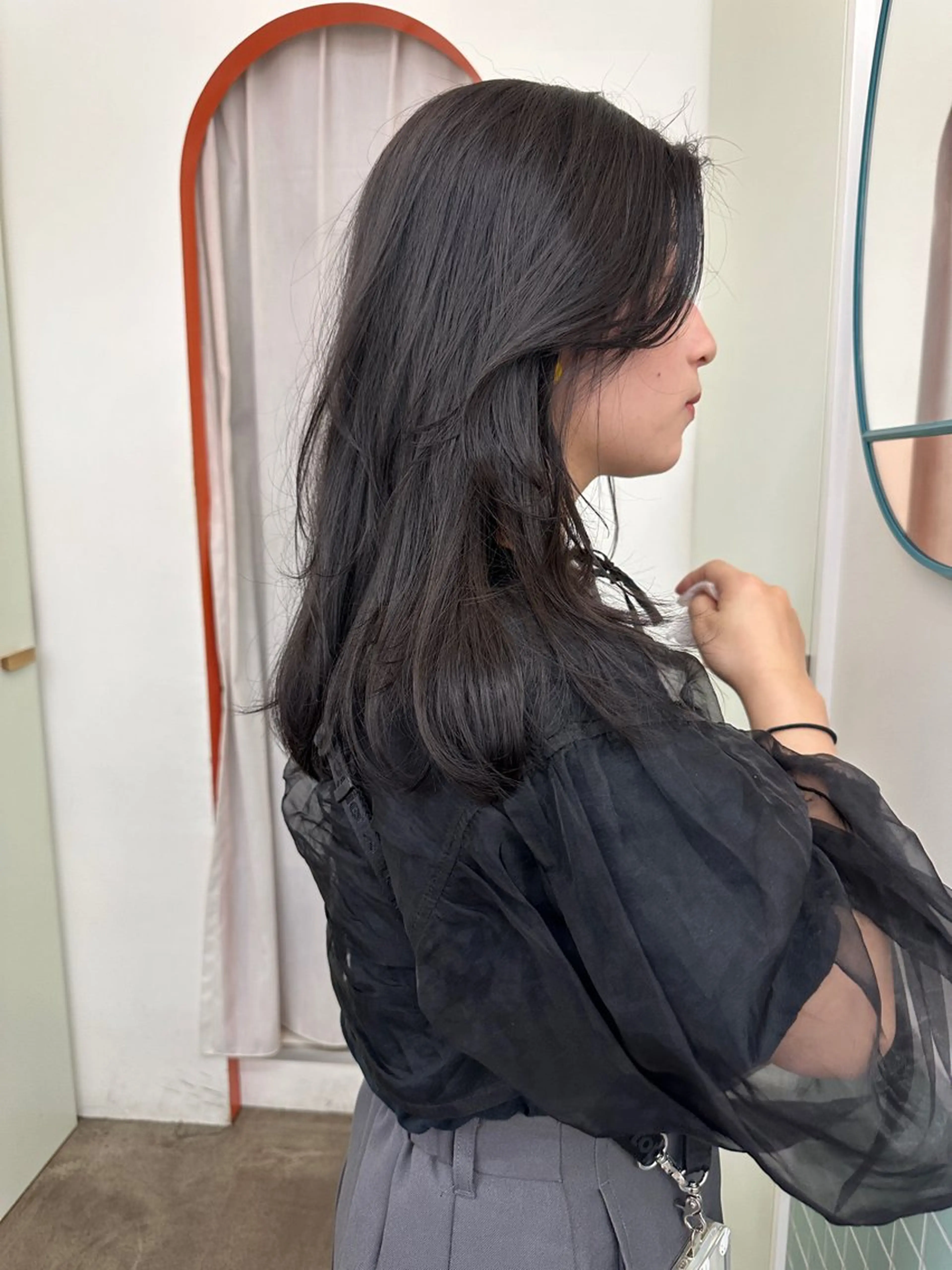 セミロング カラー グレージュ レイヤーカット カット ヘアカラー トリートメント ボブ/レイヤー/ケア パーマ/透明感カラーのヘアスタイル