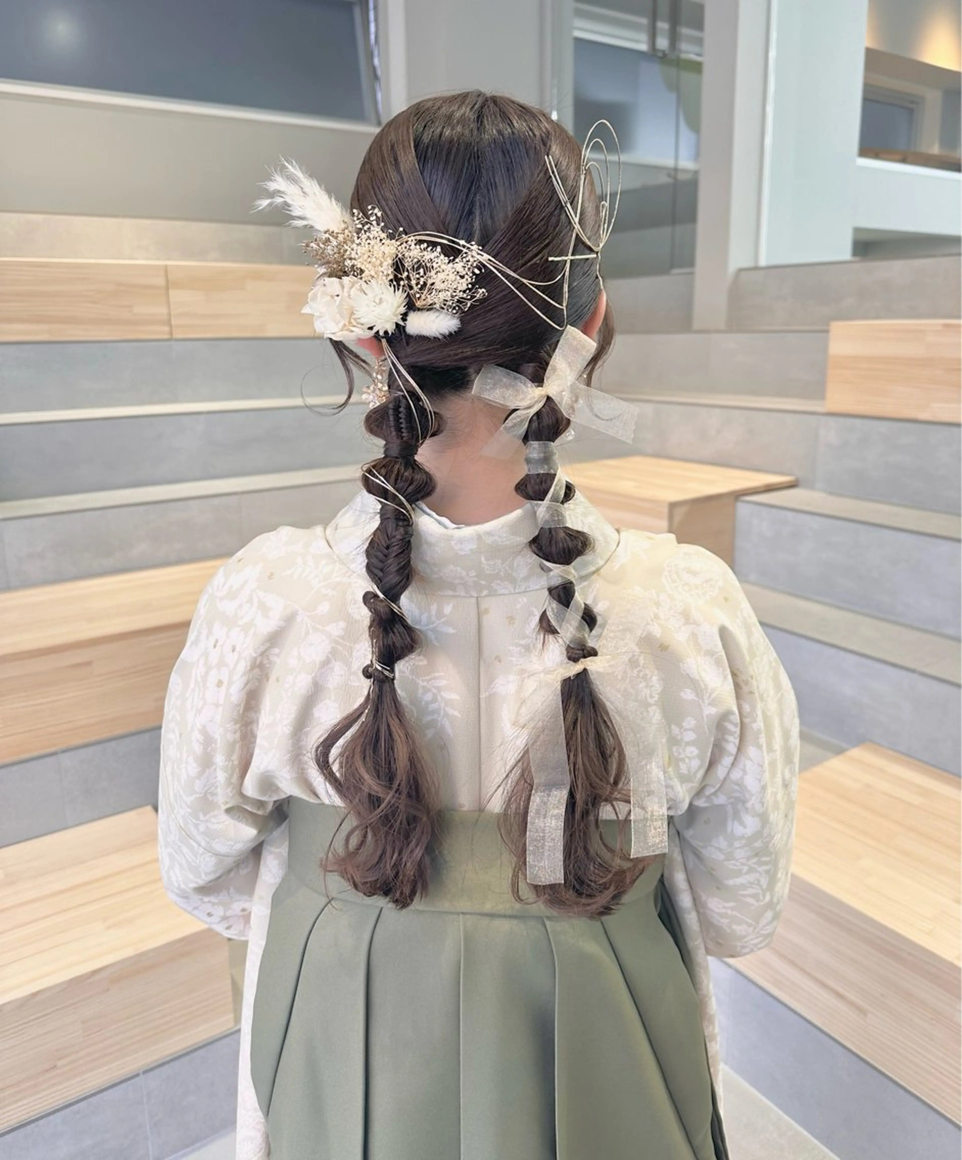 ロング ヘアアレンジ 染谷 遥花のヘアスタイル