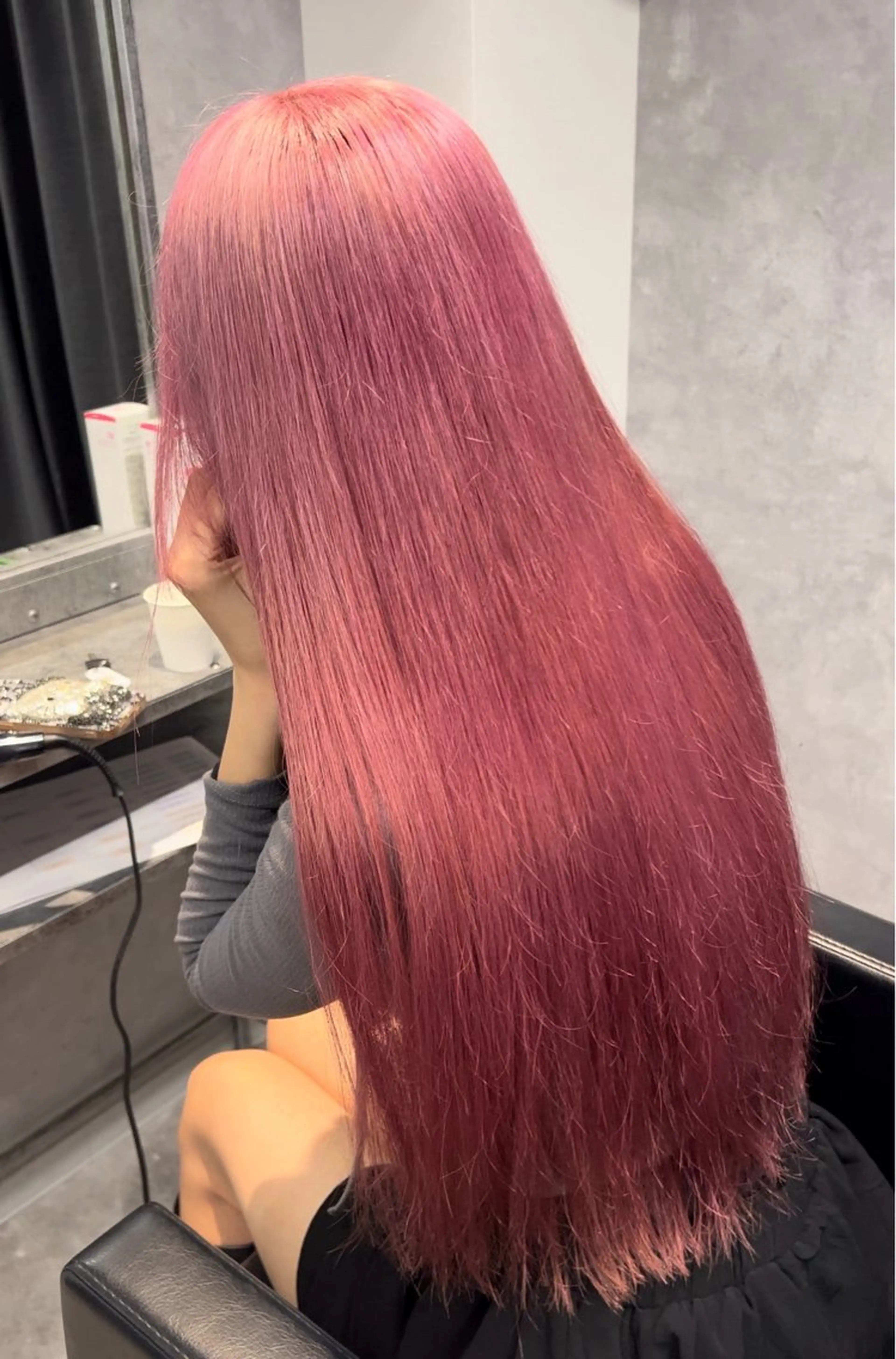 ロング カラー ブリーチ ケアブリーチ トリートメント TOMONA👑 ミルクティーレイヤーのヘアスタイル
