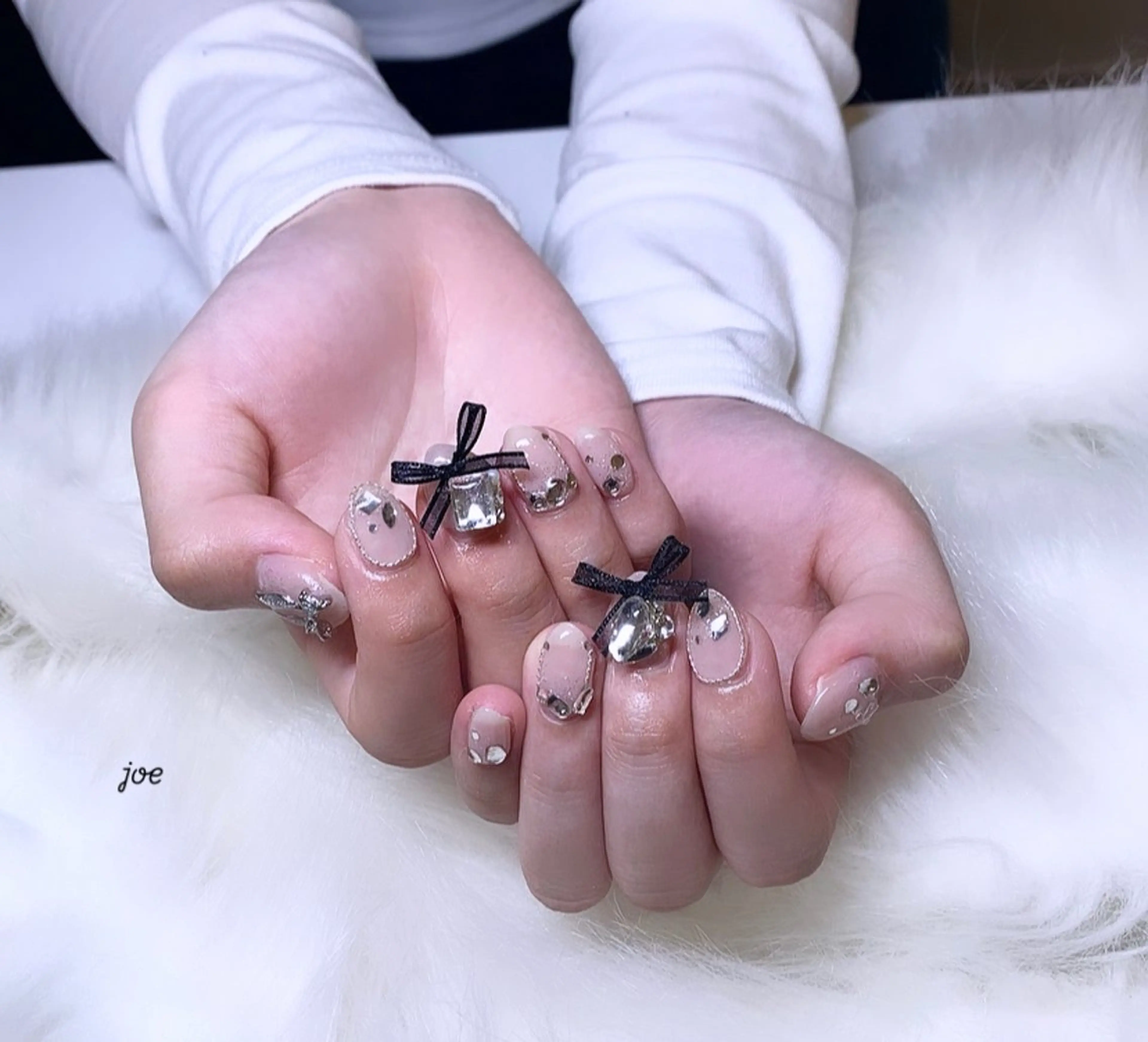 ネイル リボン EstheSalon J.o.e /石堂のネイルデザイン