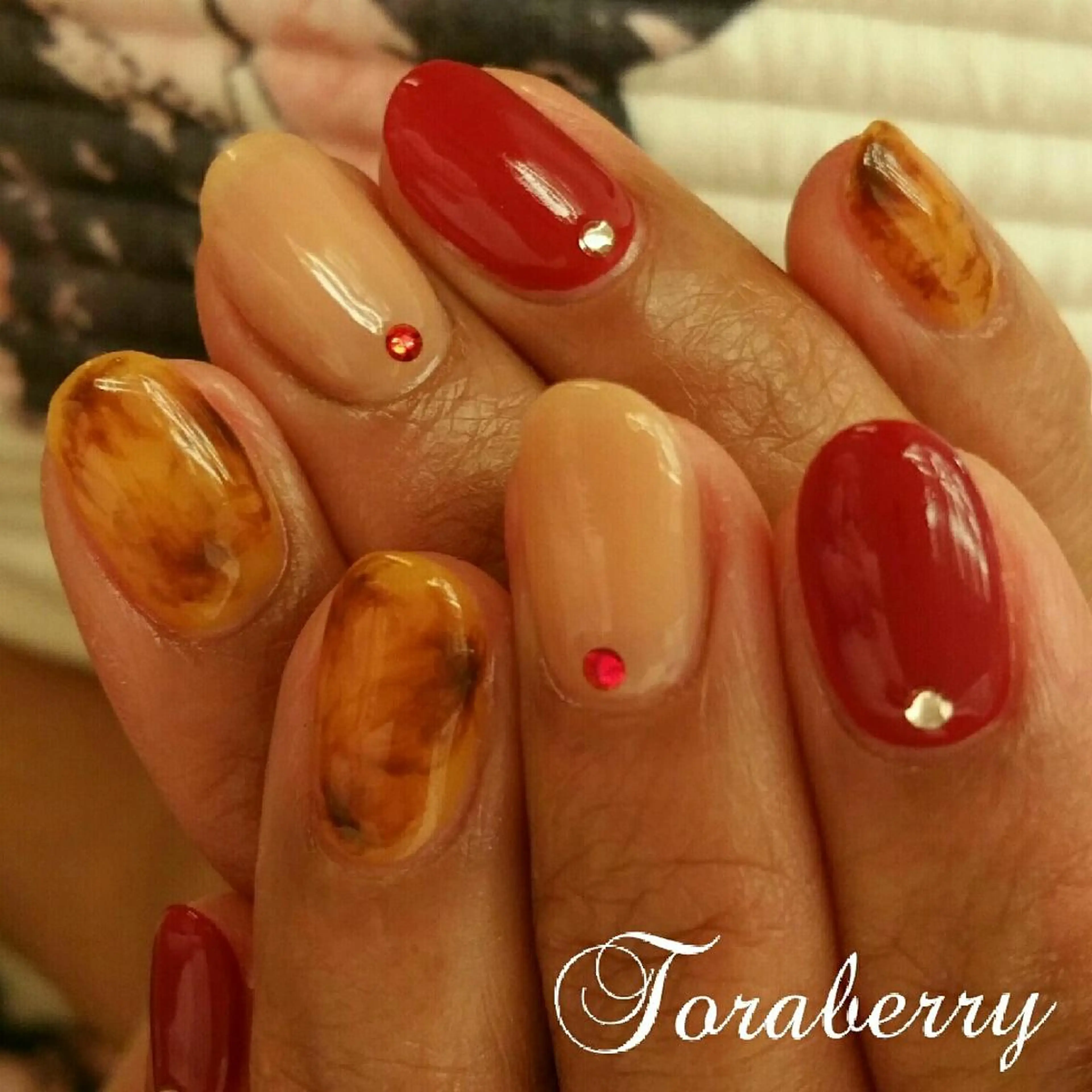 ネイル べっ甲ネイル ネイリスト なつみのネイルデザイン