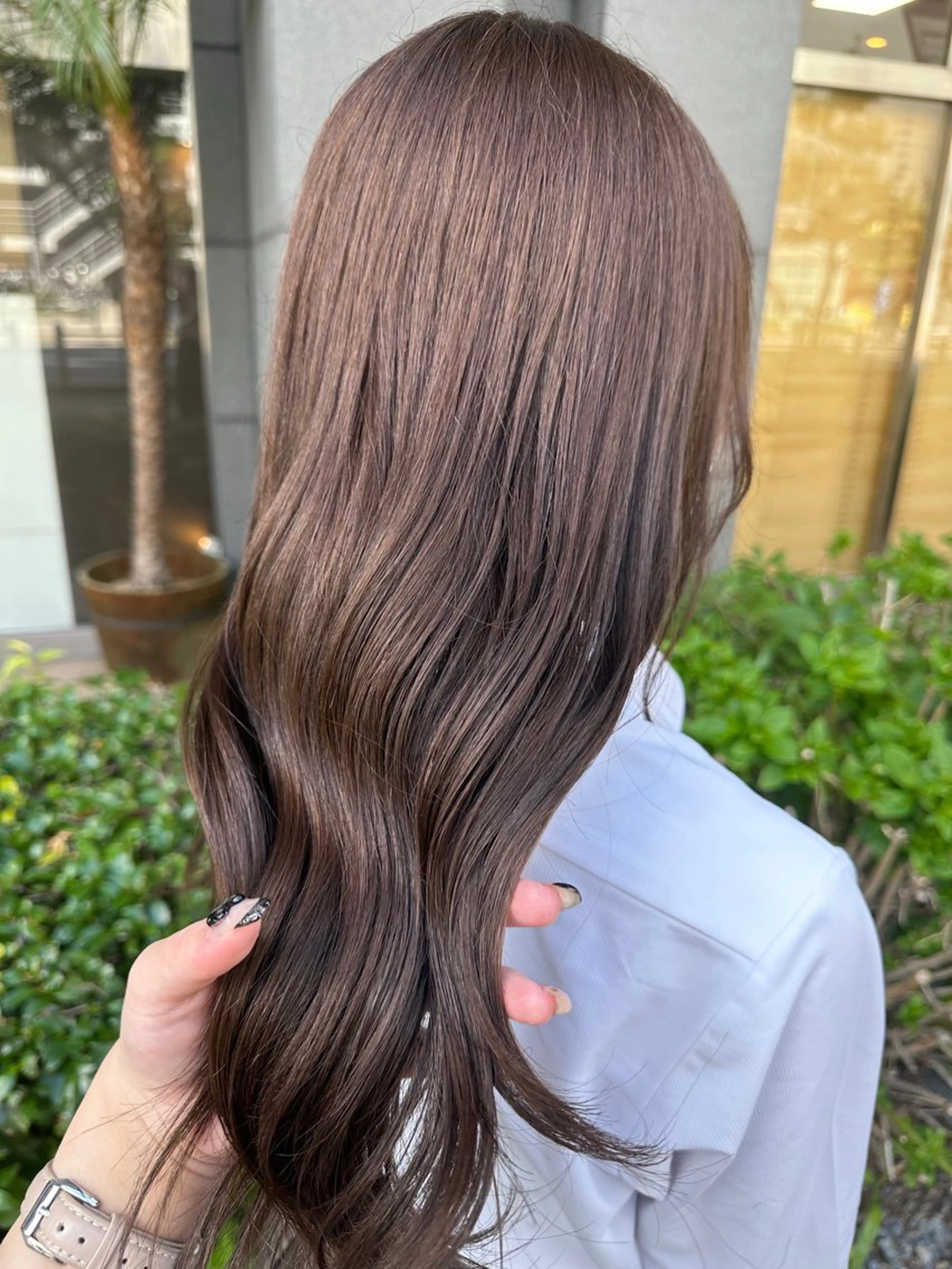 ロング カラー ヘアアレンジ ベージュカラー ブリーチ ラベンダーカラー ラベンダーベージュ ブリーチなしカラー Cloe 梅田所属・🌼北口 絢🌼のヘアスタイル