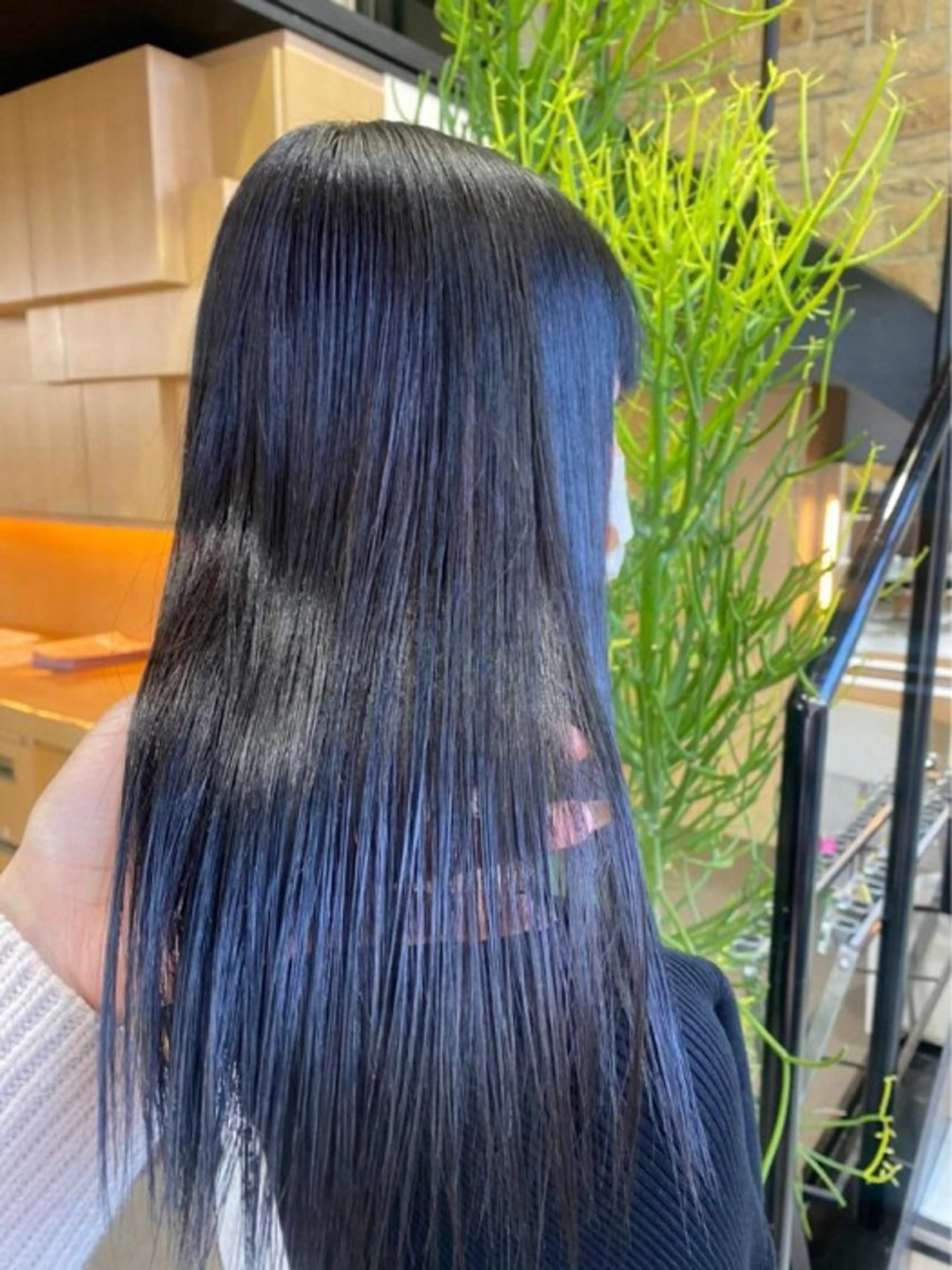 【💇🏻‍♀️オススメ💇🏻‍♀️】 bleach color + 毛先カット✂️の写真
