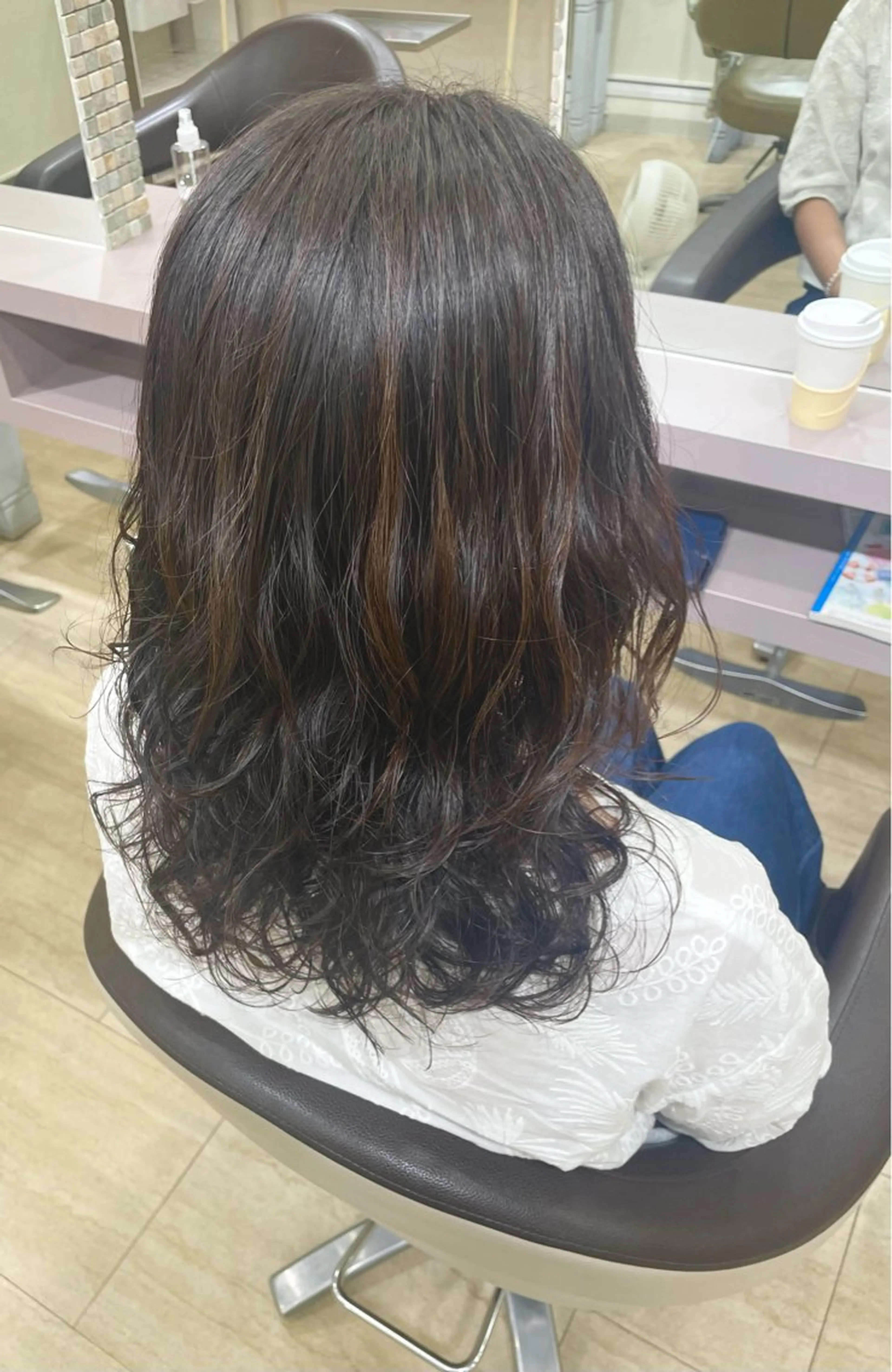 パーマ 海野 黎茉のヘアスタイル