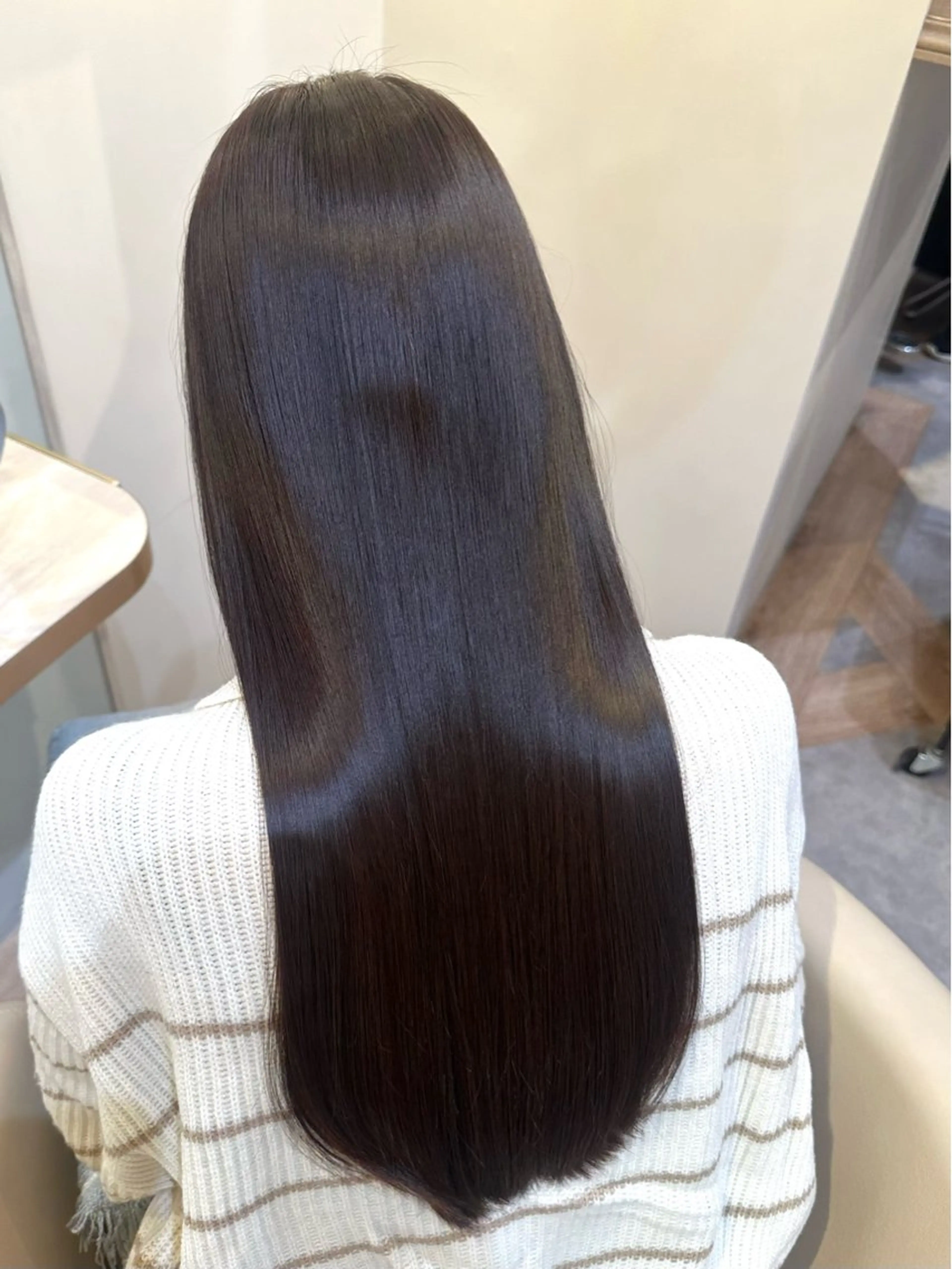 ロング アッシュ ヘアカラー トリートメント 髪質改善/縮毛矯正 🌻momokaのヘアスタイル