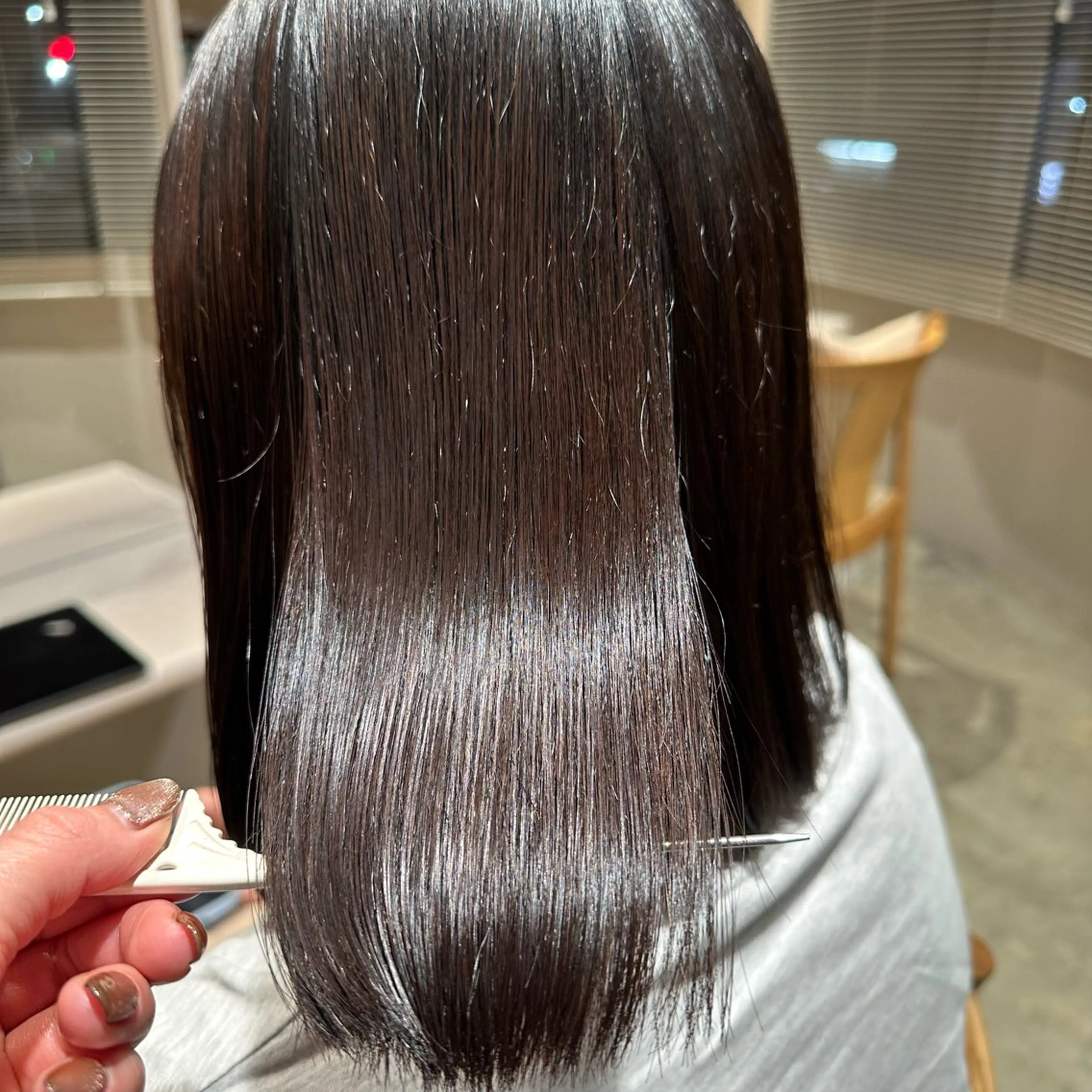 ショート 縮毛矯正 飯島 美海のヘアスタイル