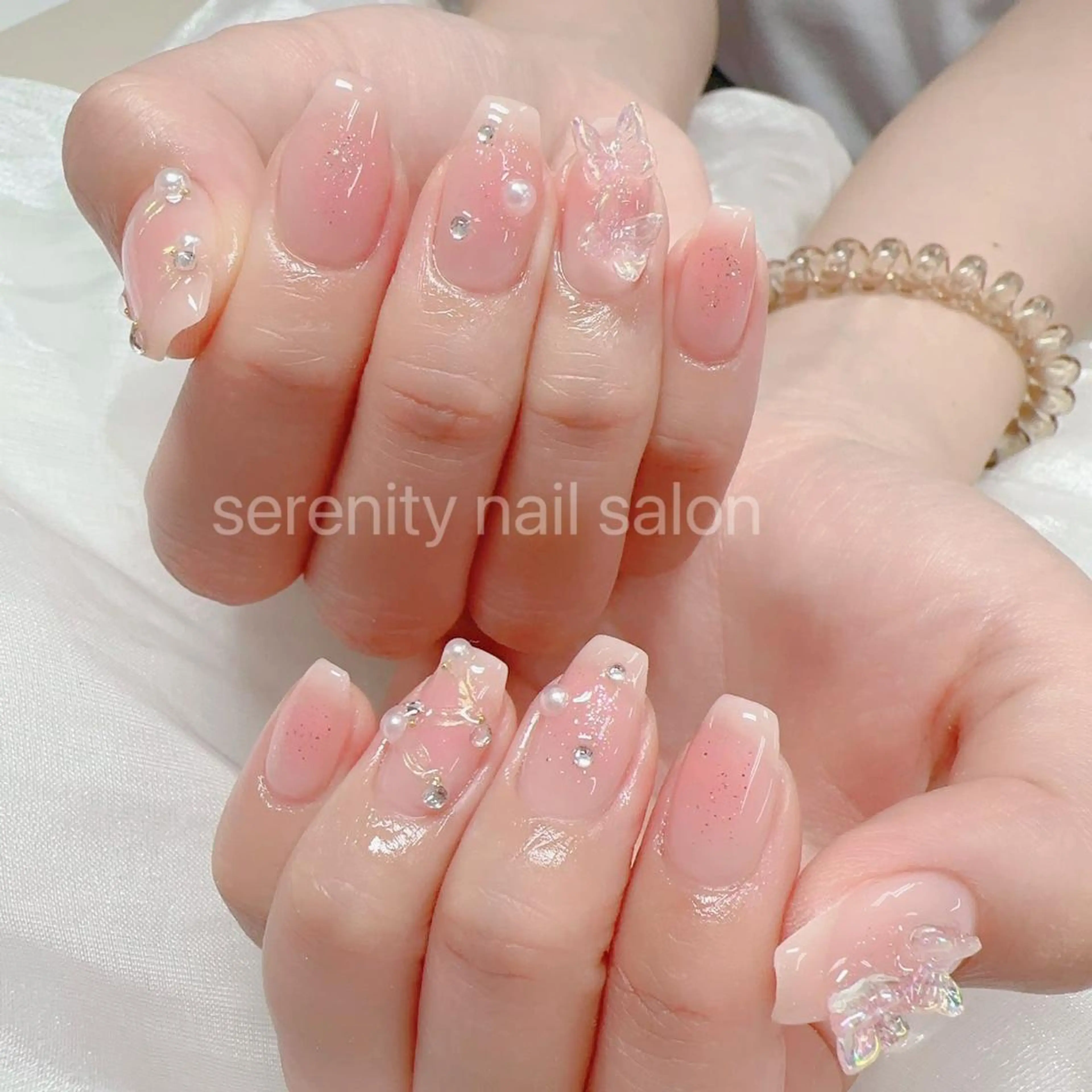 ネイル ハンドネイル ハンドケア ✨Serenity ワンホンネイルのネイルデザイン