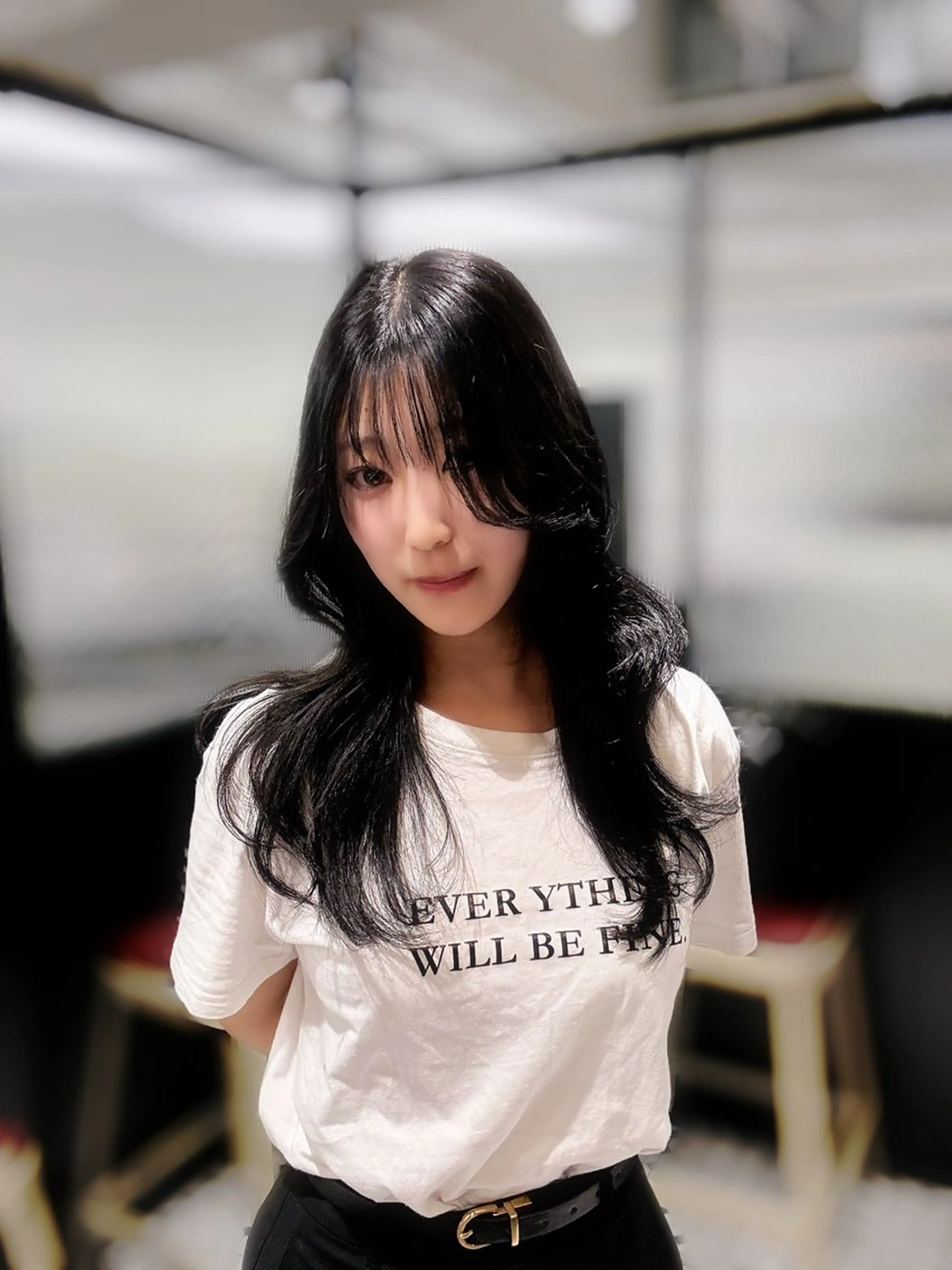 ロング カラー カット ヘアカラー トリートメント ヘッドスパ 韓国ヘア暗髪 ダブルカラーメンズ可のヘアスタイル