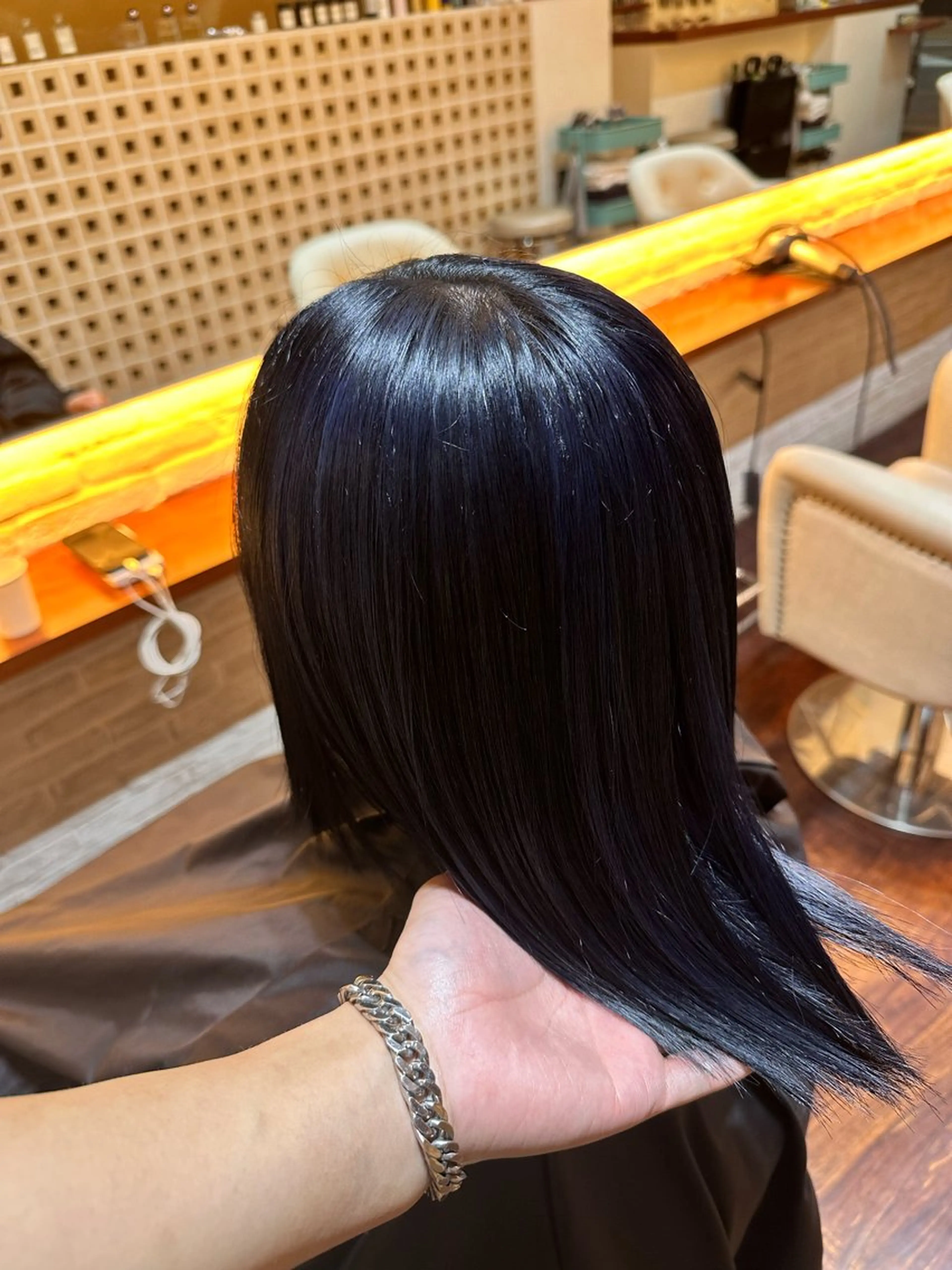 ミディアム ORANGE POP _HIBIKIのヘアスタイル