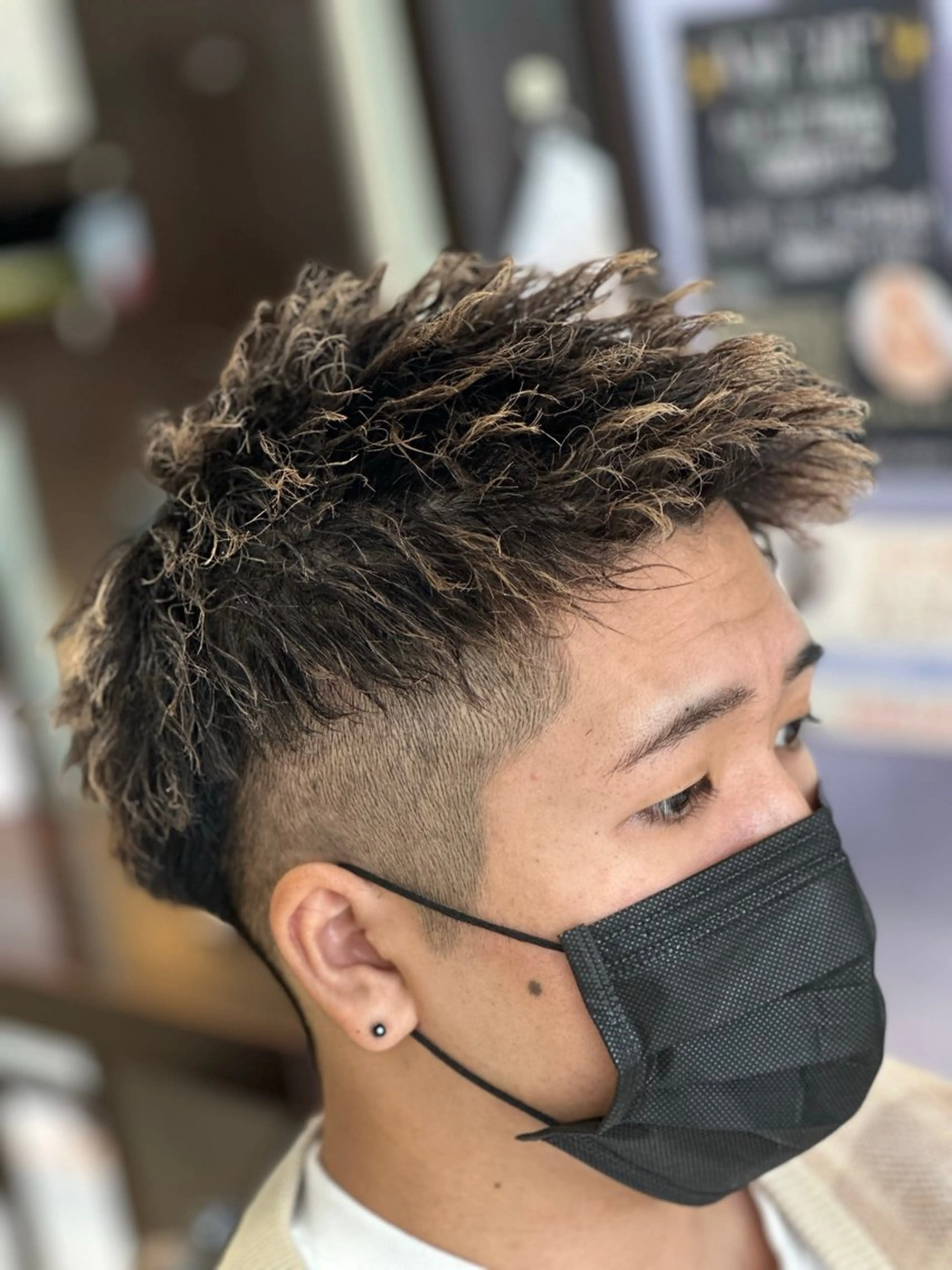 カット＋眉毛カット ¥4,600　 顔まわりの印象を整えたい方にの写真