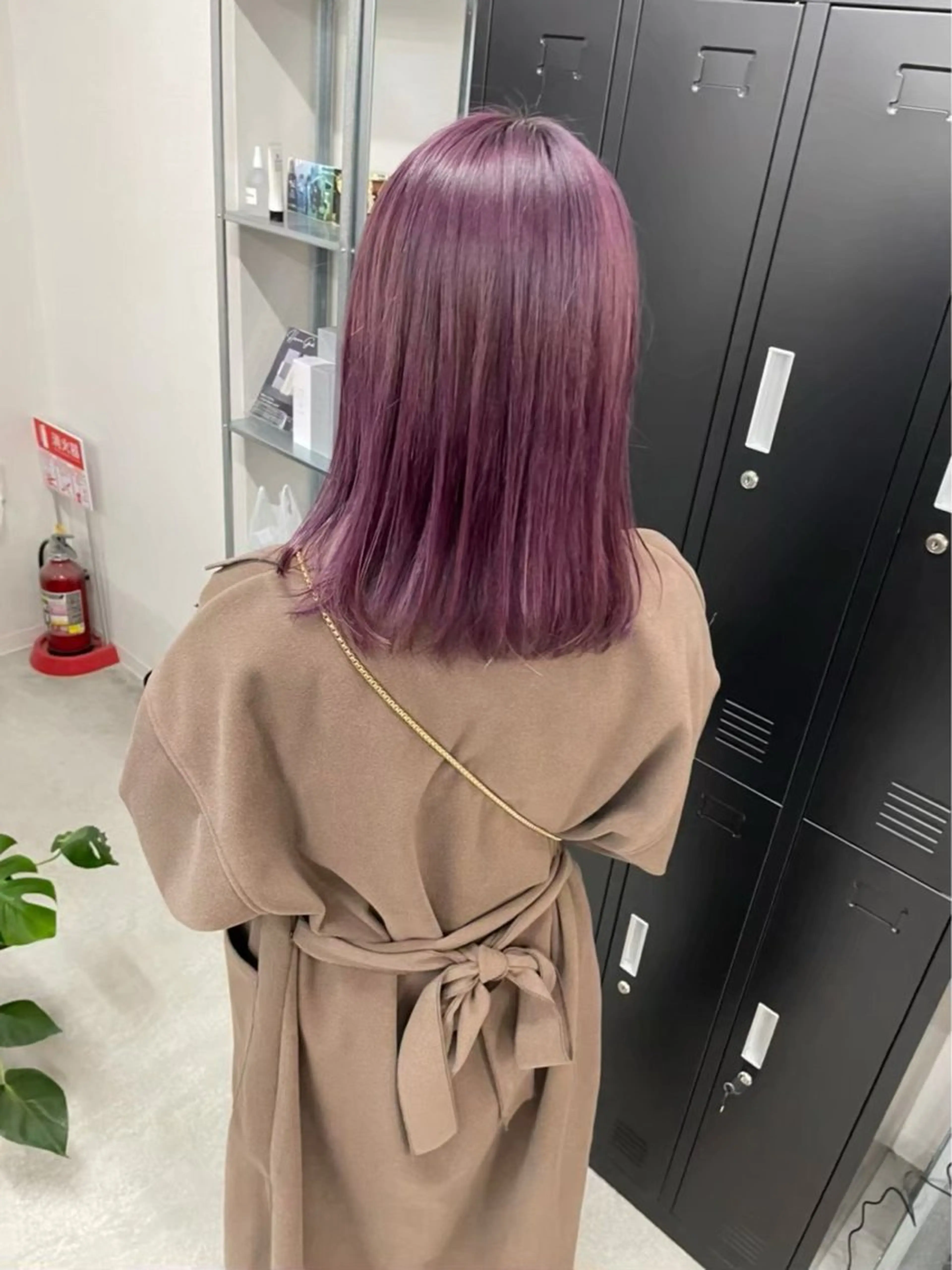 ミディアム カラー ショートボブ ミディアムパーマ バレイヤージュ ブリーチ ケアブリーチ カット ヘアカラー トリートメント ヘアセット hair terrace M所属・村岡 芽衣のヘアスタイル