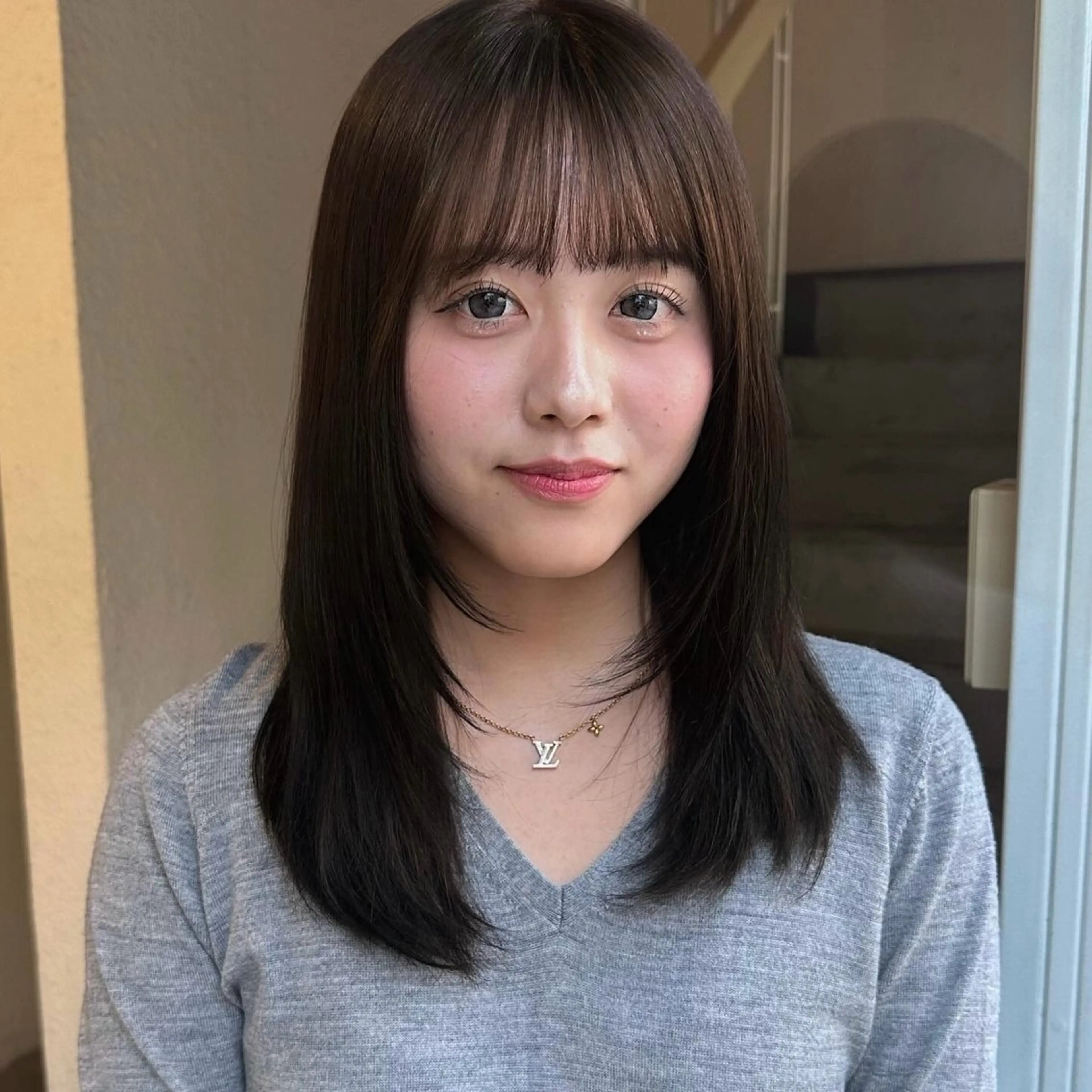 ミディアム カラー ブラウンカラー akari/ 透明感/ワンカラーのヘアスタイル