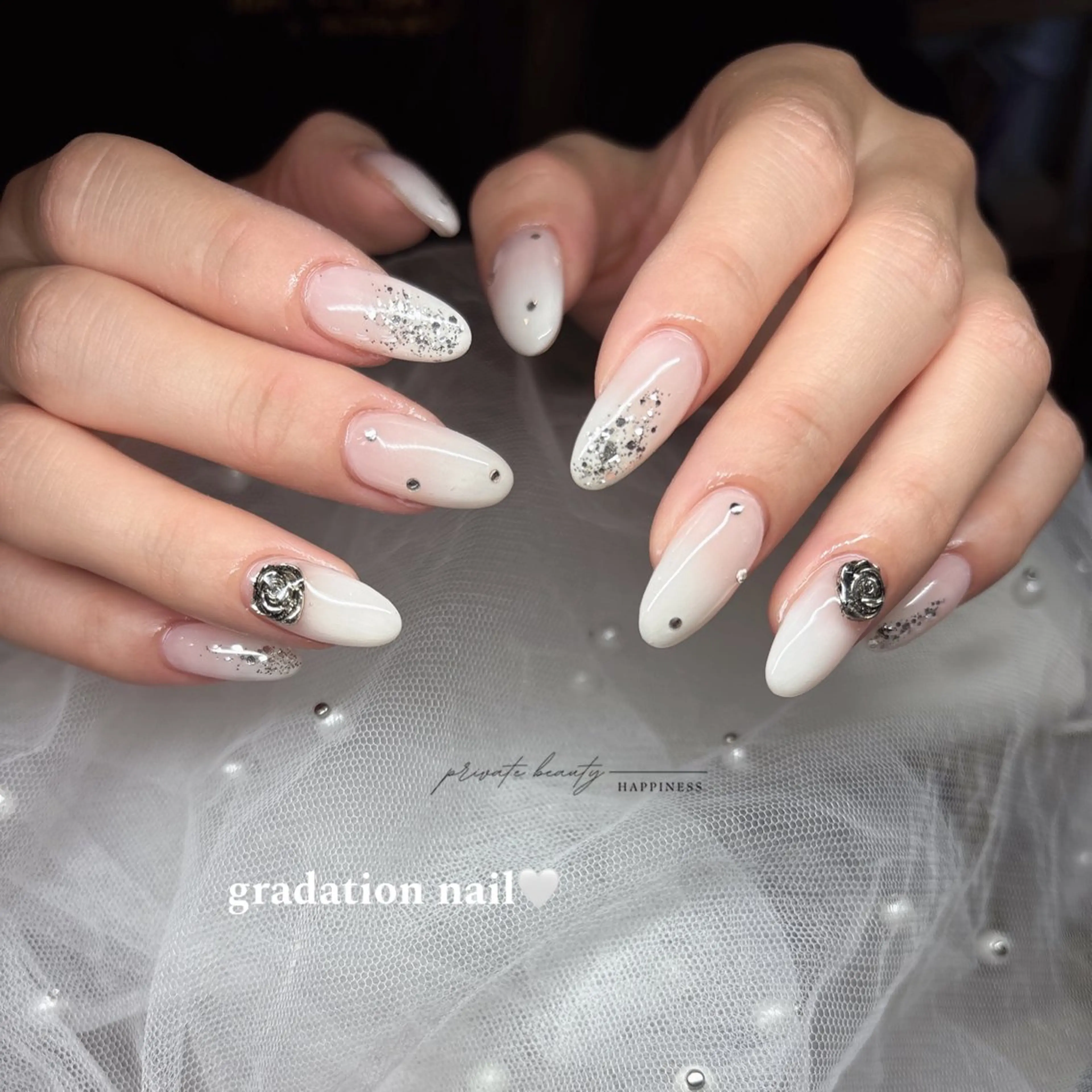 ネイル 韓国ネイル ロングネイル ピンク スカルプネイル ホワイト ハンドネイル happiness nailのネイルデザイン