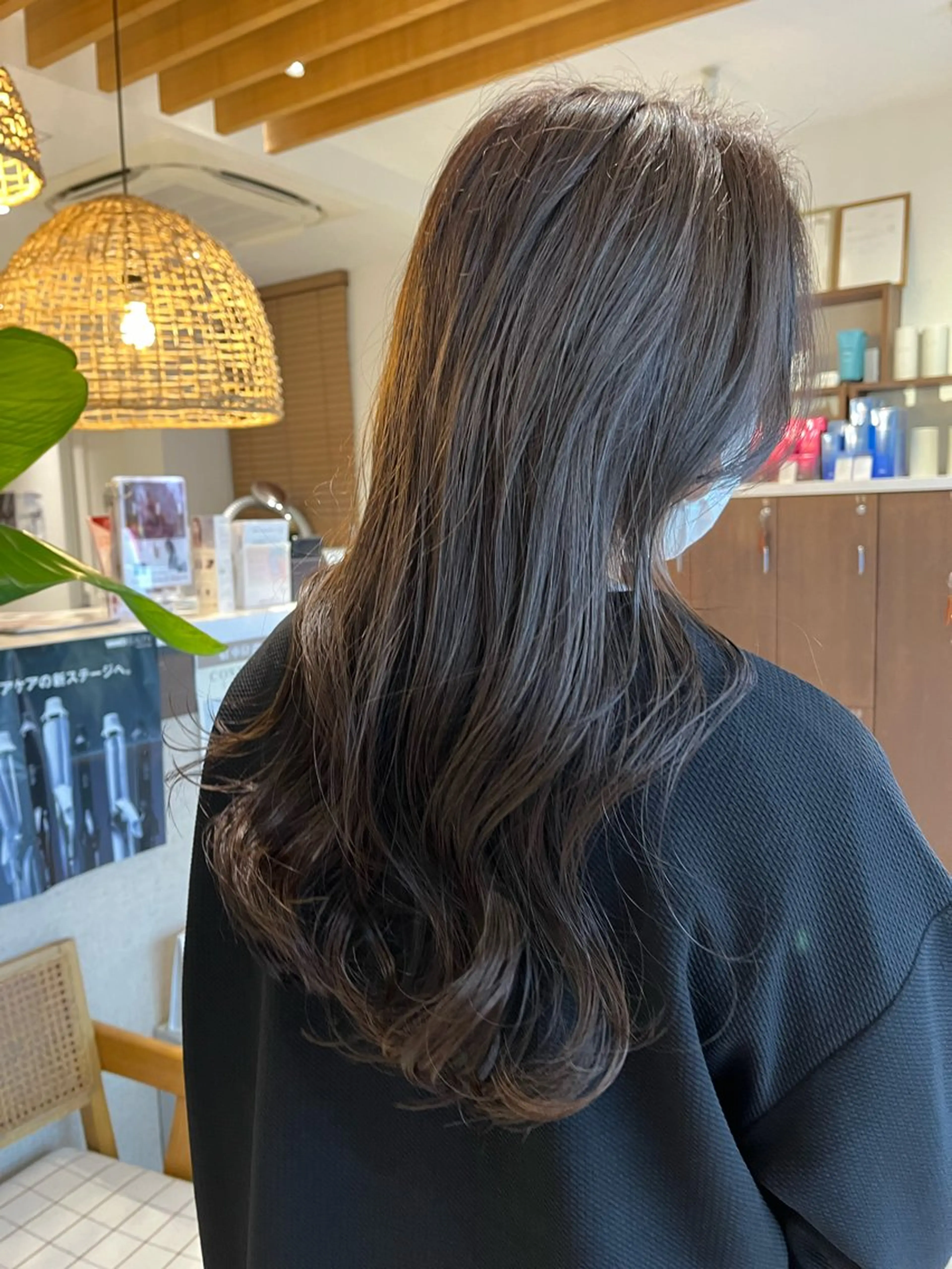 ロング カラー グレージュ オリーブグレージュ オリーブグレー オレンジ ヘアカラー 和田 琉々香のヘアスタイル