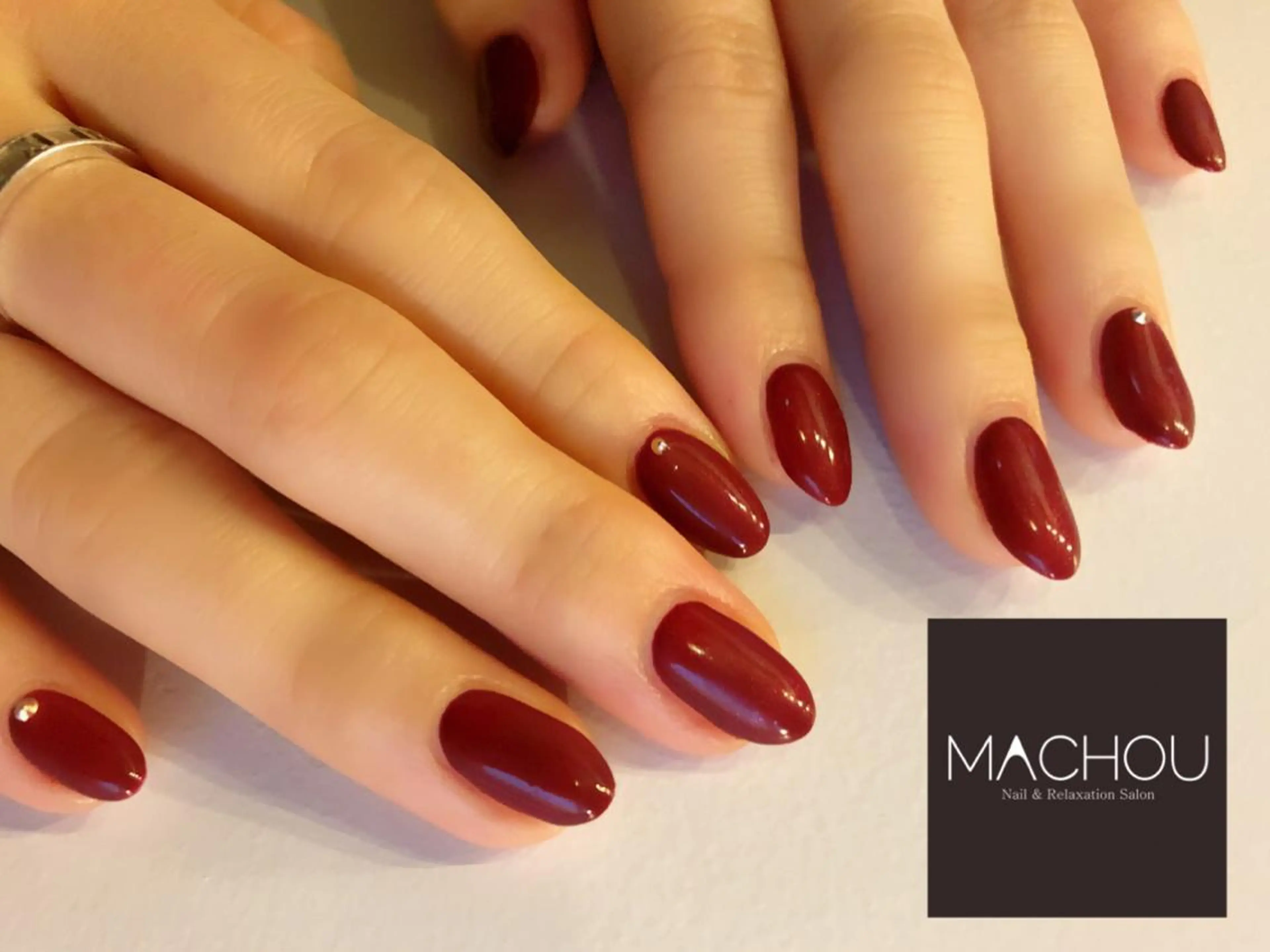 ネイル MACHOU所属・tomomi MACHOUのネイルデザイン