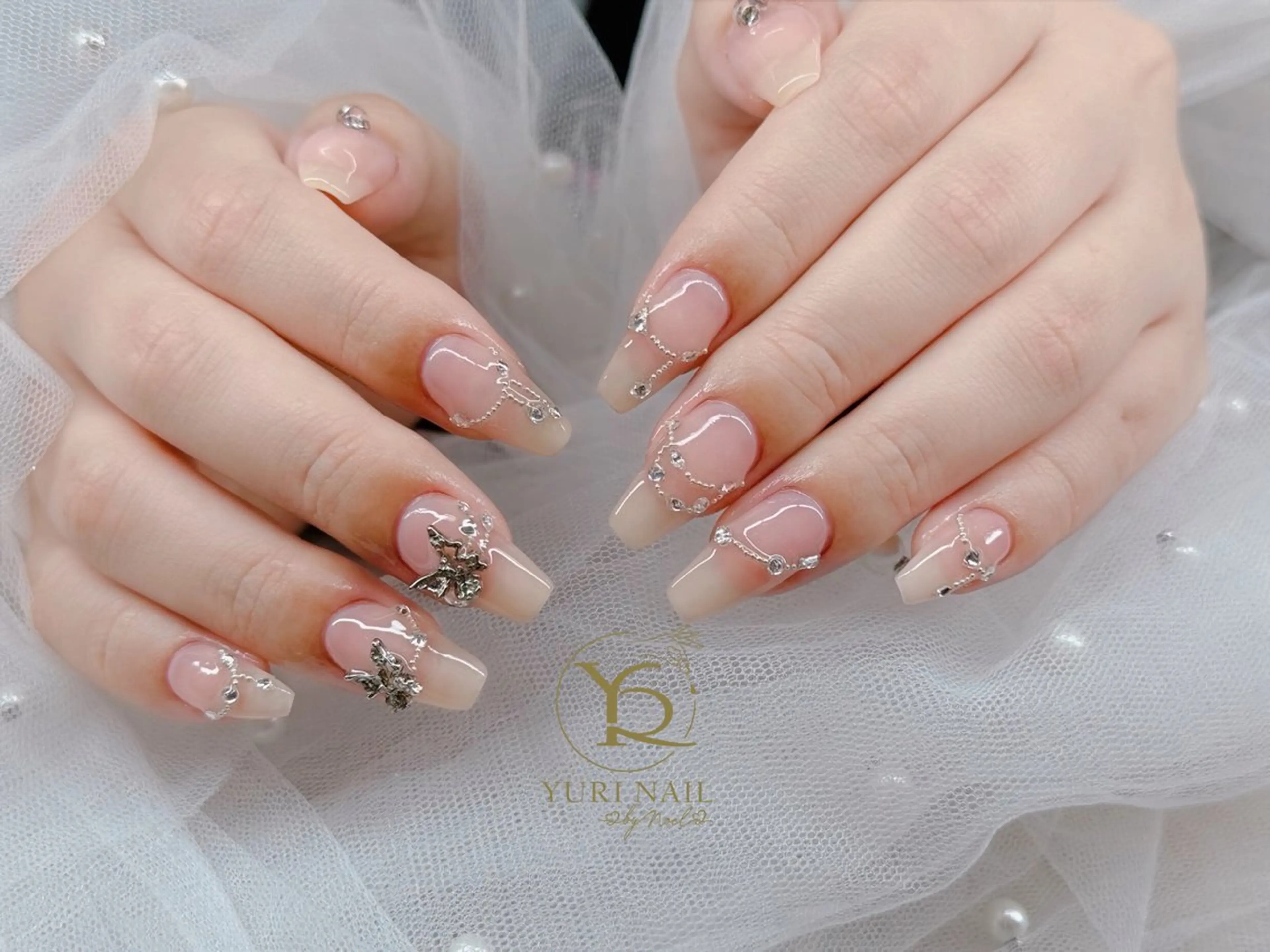 ネイル チークネイル フットネイル グラデーション 韓国ネイル 持ち込み ハンドネイル フットネイル ハンドケア YURI Nail Narita所属・YURI Nail NARITAのネイルデザイン