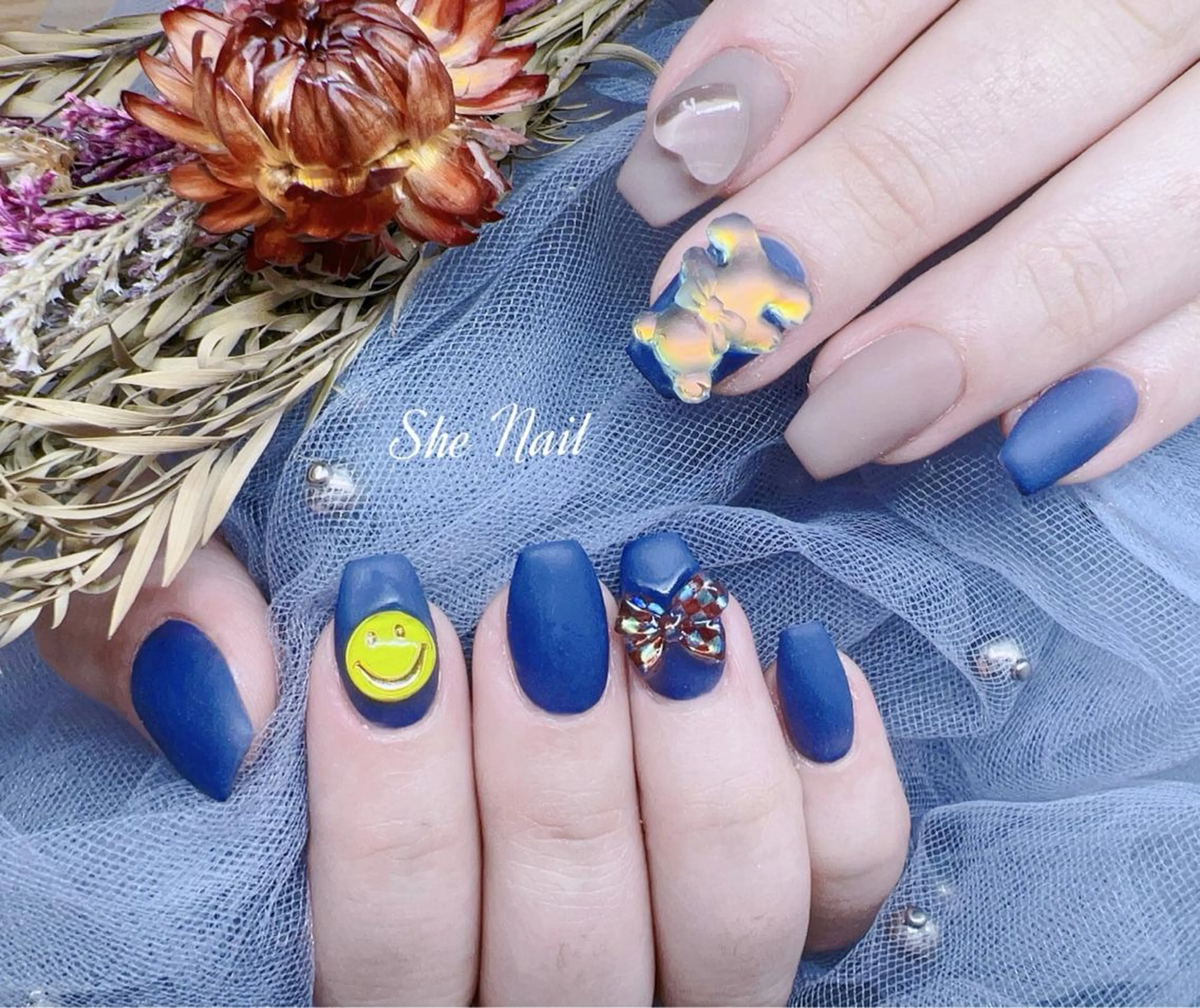 ネイル マットネイル ワンカラーネイル ハンドネイル She   Nail所属・ISA_ BELLAのネイルデザイン