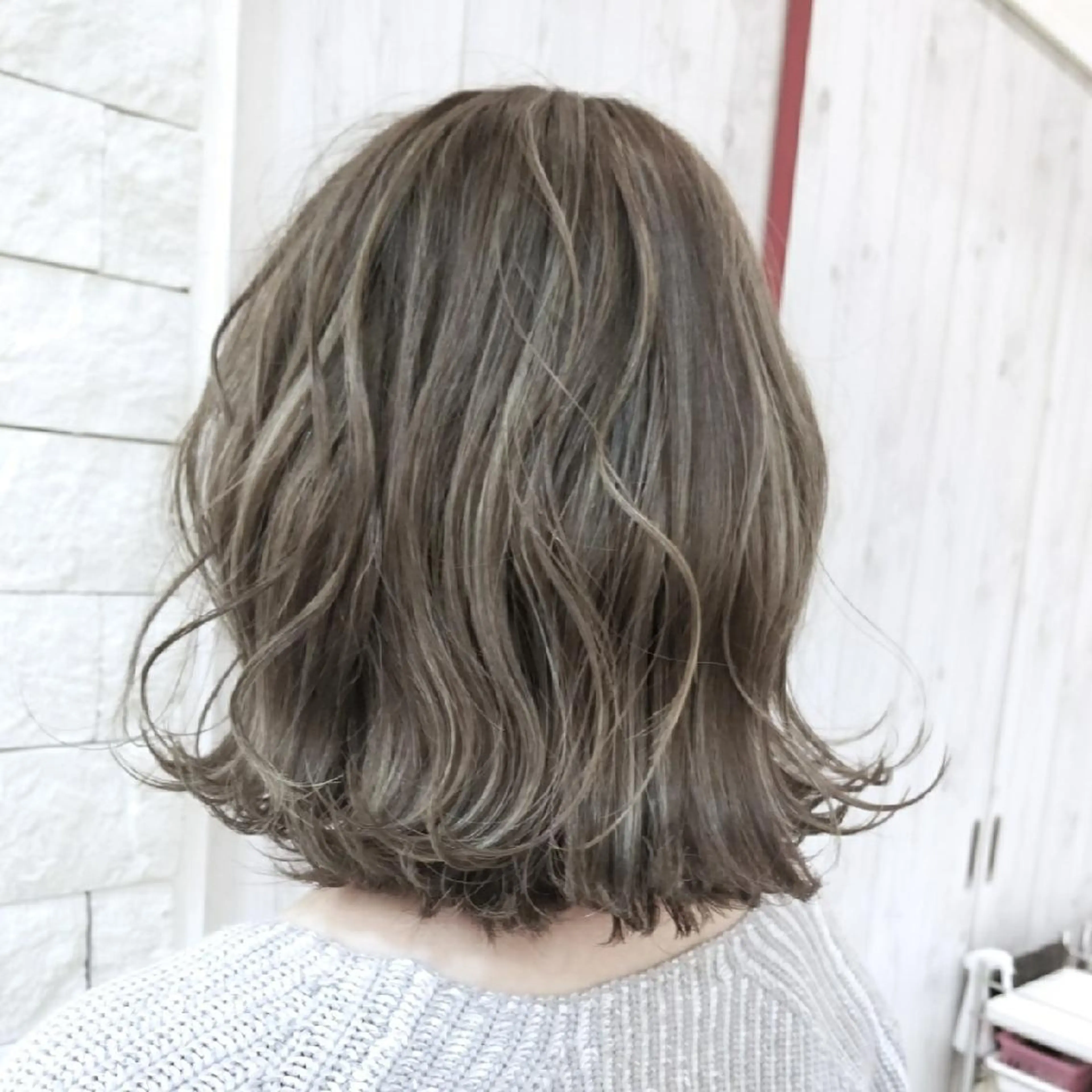 ミディアム カラー ハイライトカラー ハイライト Le Lien カジのヘアスタイル