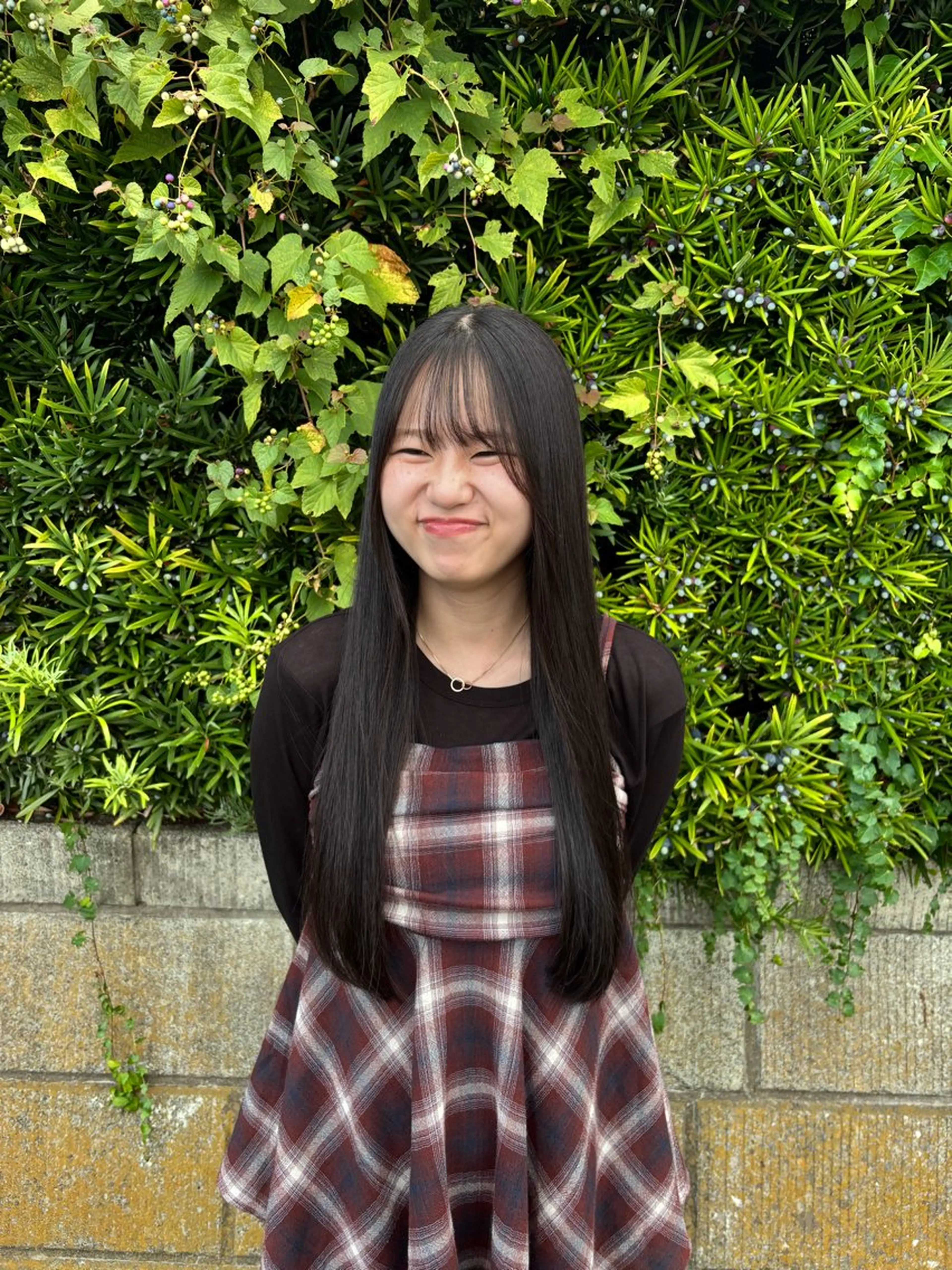 ロング 縮毛矯正 com’sLibli 澤井凜のヘアスタイル