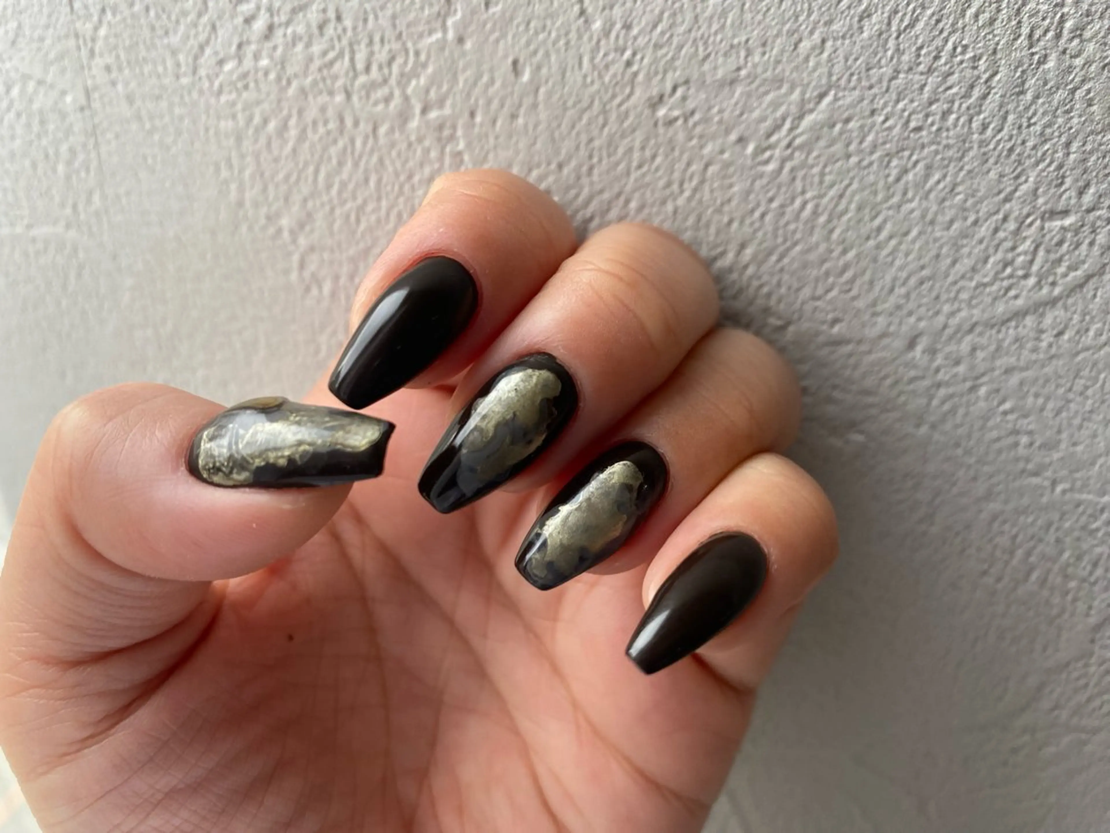 ネイル ブラウン ゴールド バレンタイン ハンドネイル nailsalon Única　ウニカのネイルデザイン