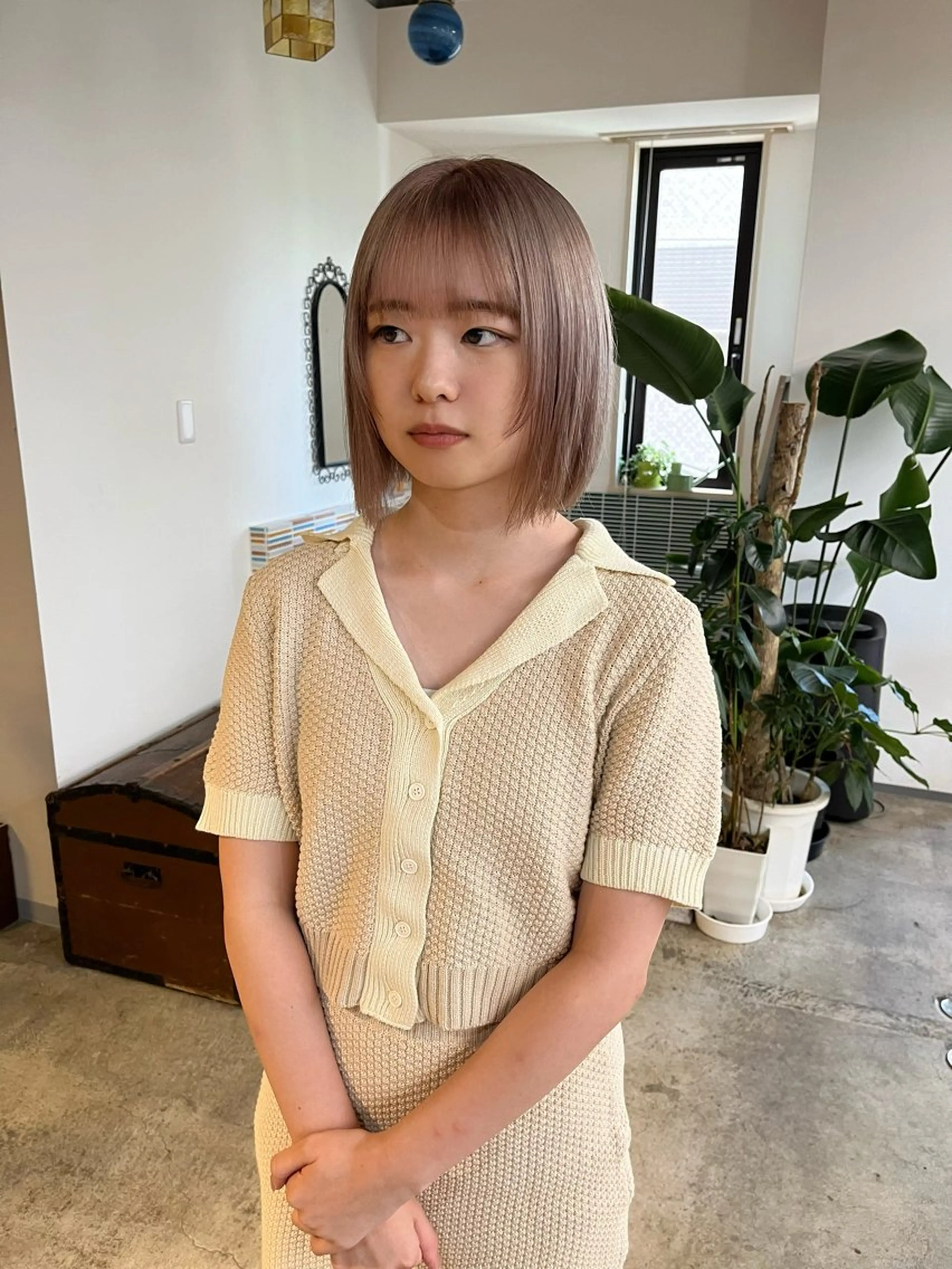 ミディアム カラー ブリーチ カット ヘアカラー トリートメント 🩷ハイトーン透明感 レイヤー🩷ユリカのヘアスタイル
