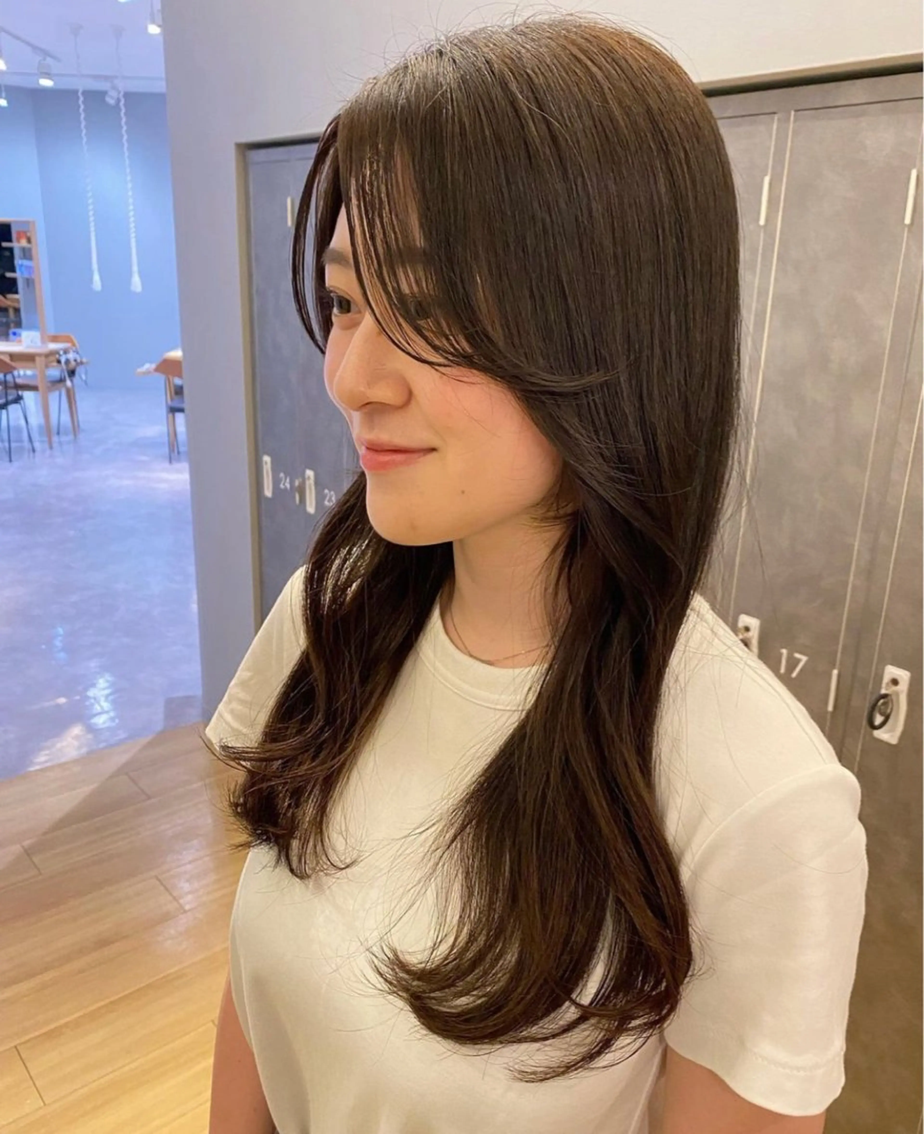 ロング 重里 瑠花のヘアスタイル