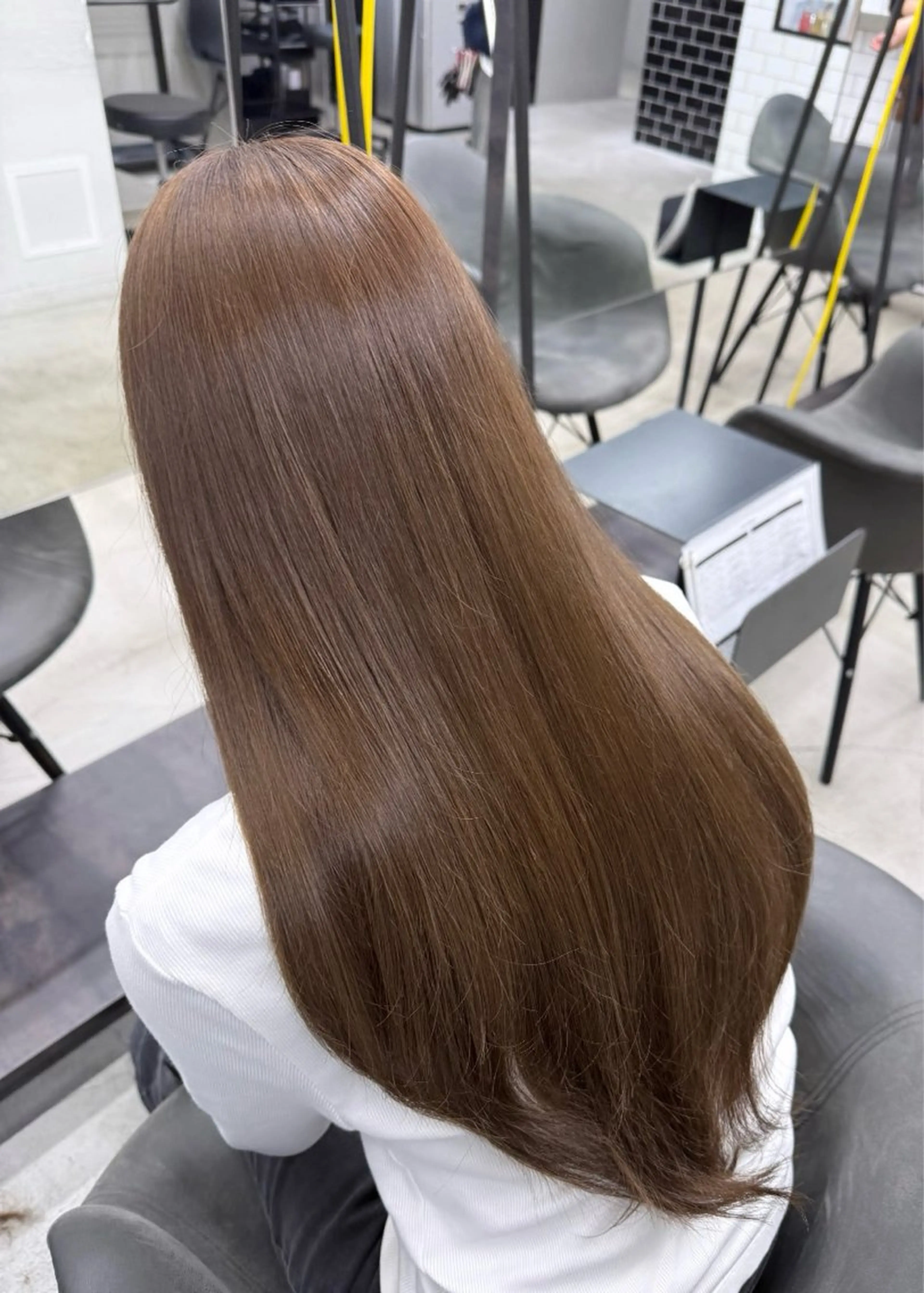 カラー カット ヘアカラー トリートメント 透明感カラー🩶 韓国レイヤー🩶結華のヘアスタイル