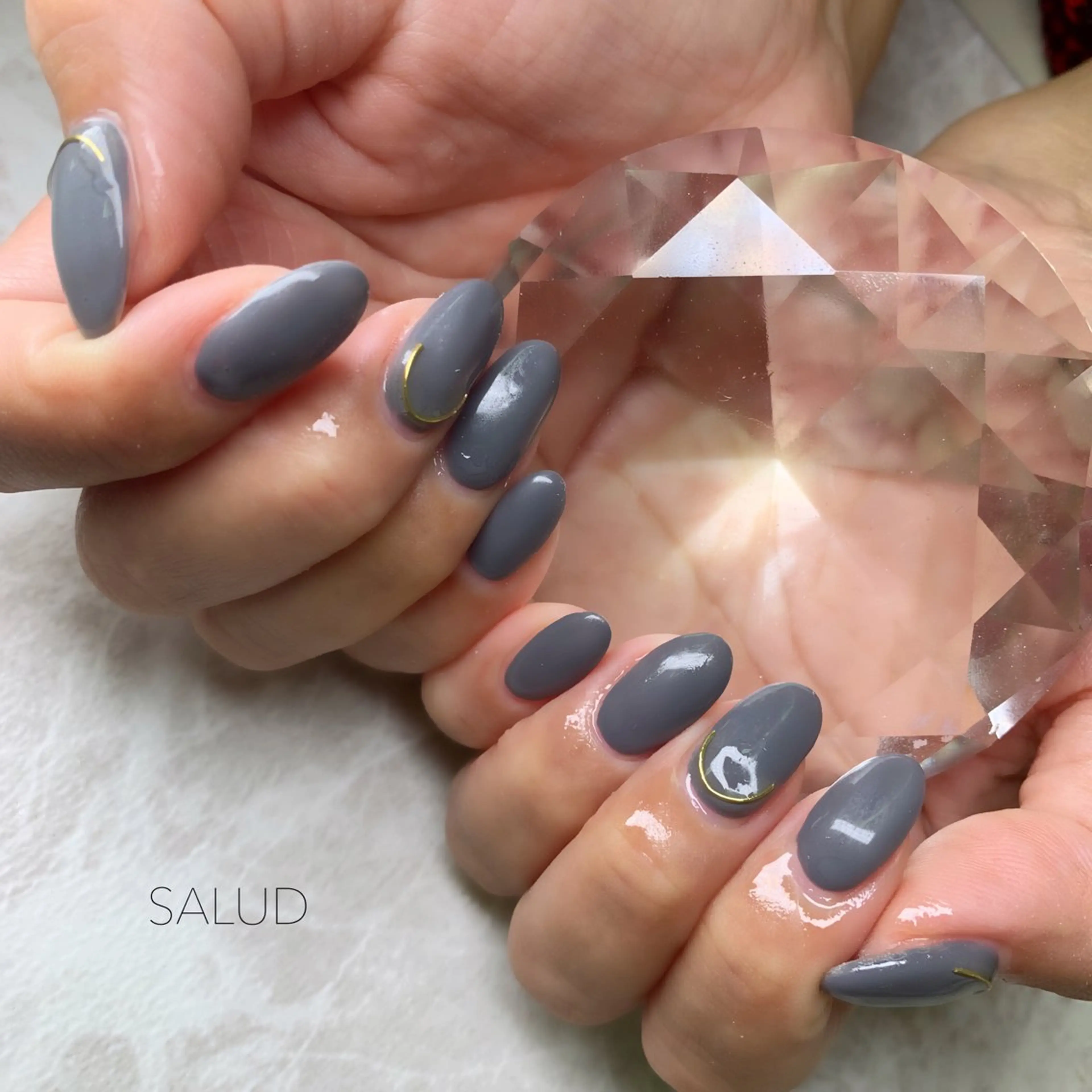 ネイル ストーンネイル ハンドネイル Nail Salon SALUDのネイルデザイン