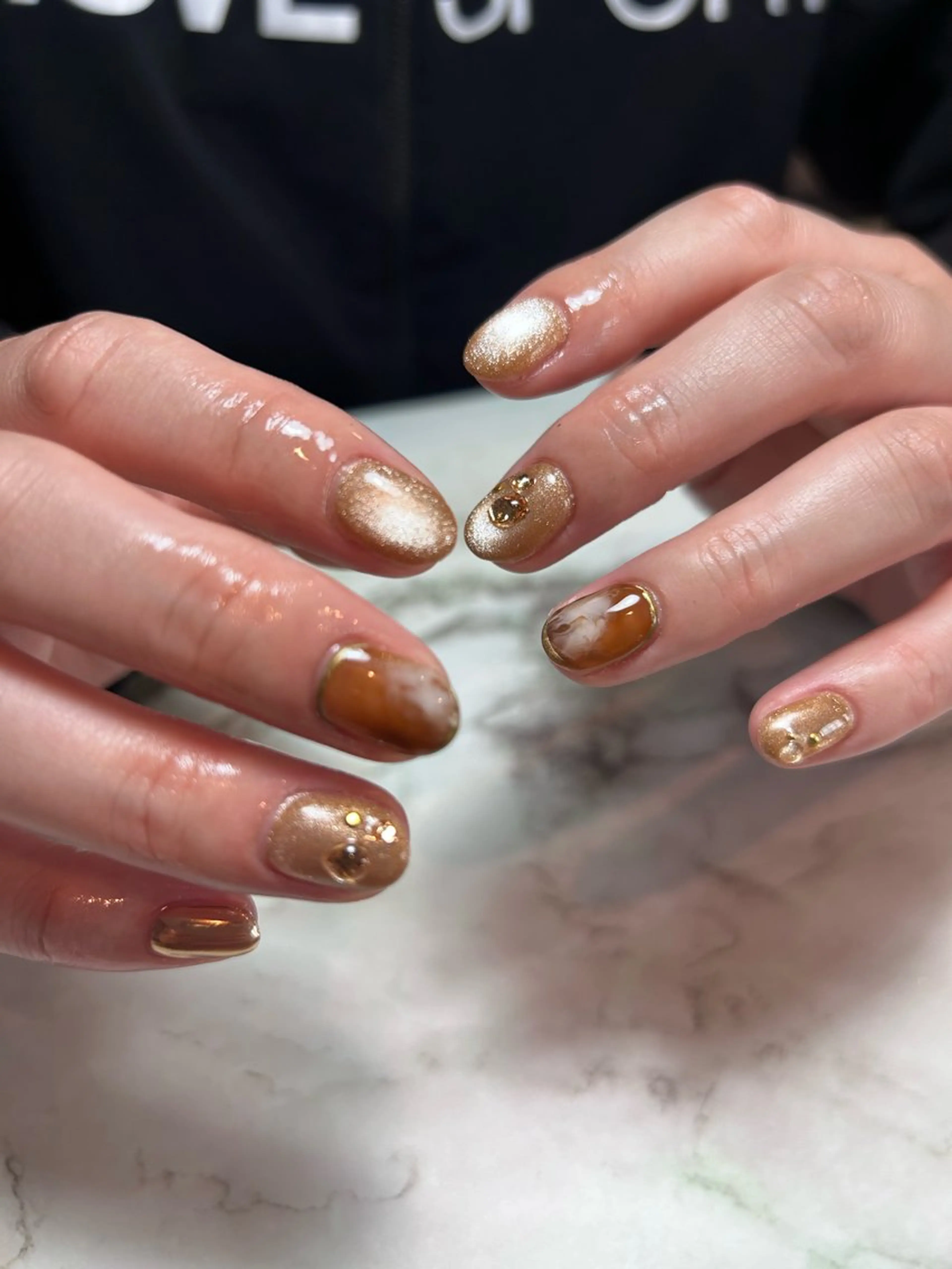 ネイル ハンドネイル フットネイル TESORO nailのネイルデザイン