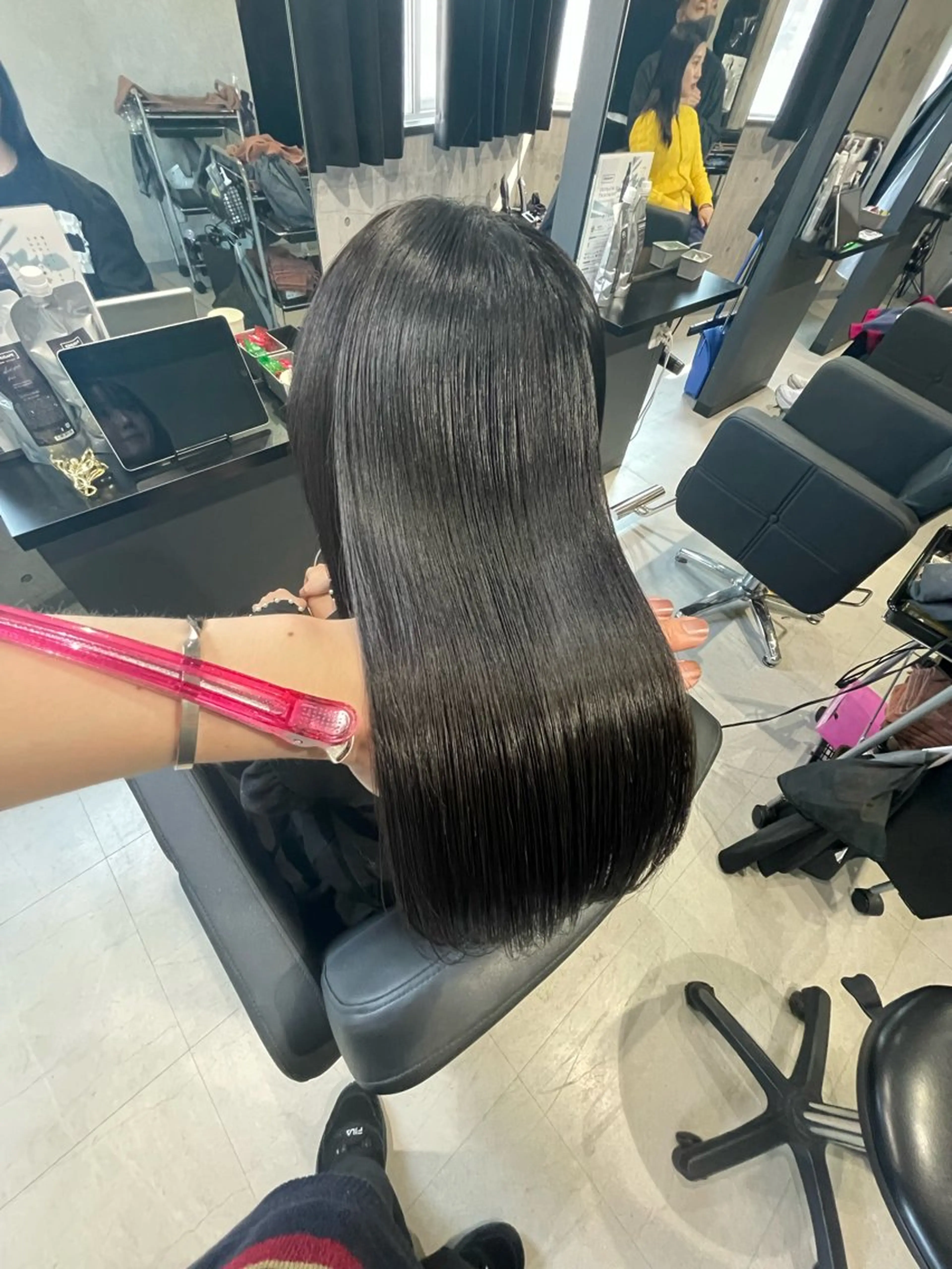 ロング カラー ケアカラー 透明感カラー 酸性ストレート カット ヘアカラー 縮毛矯正 トリートメント _White ／Hiroのヘアスタイル