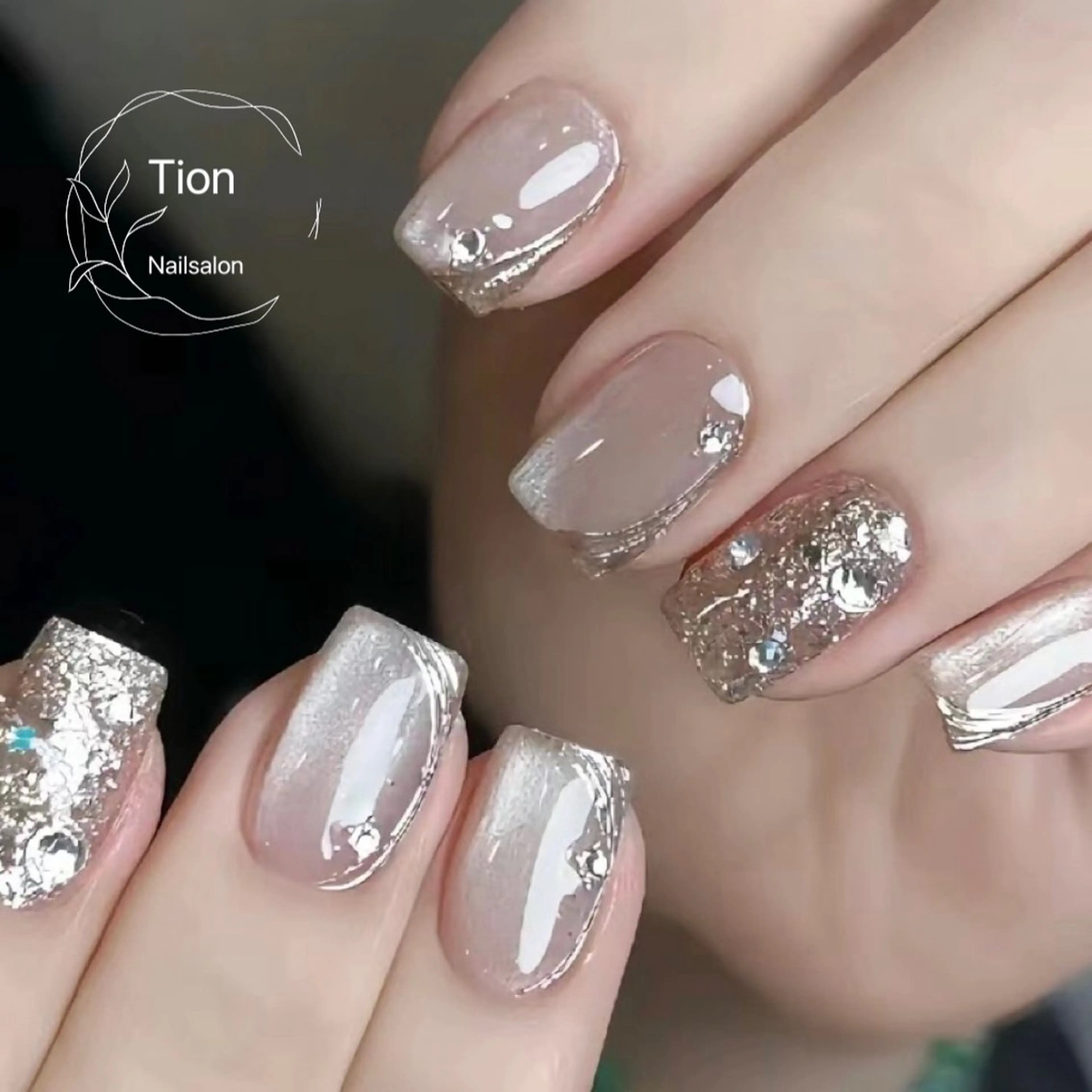 ネイル チークネイル 長さ出し フットネイル フレンチネイル ジェルネイル Nailsalon Tion 横浜西口店のネイルデザイン