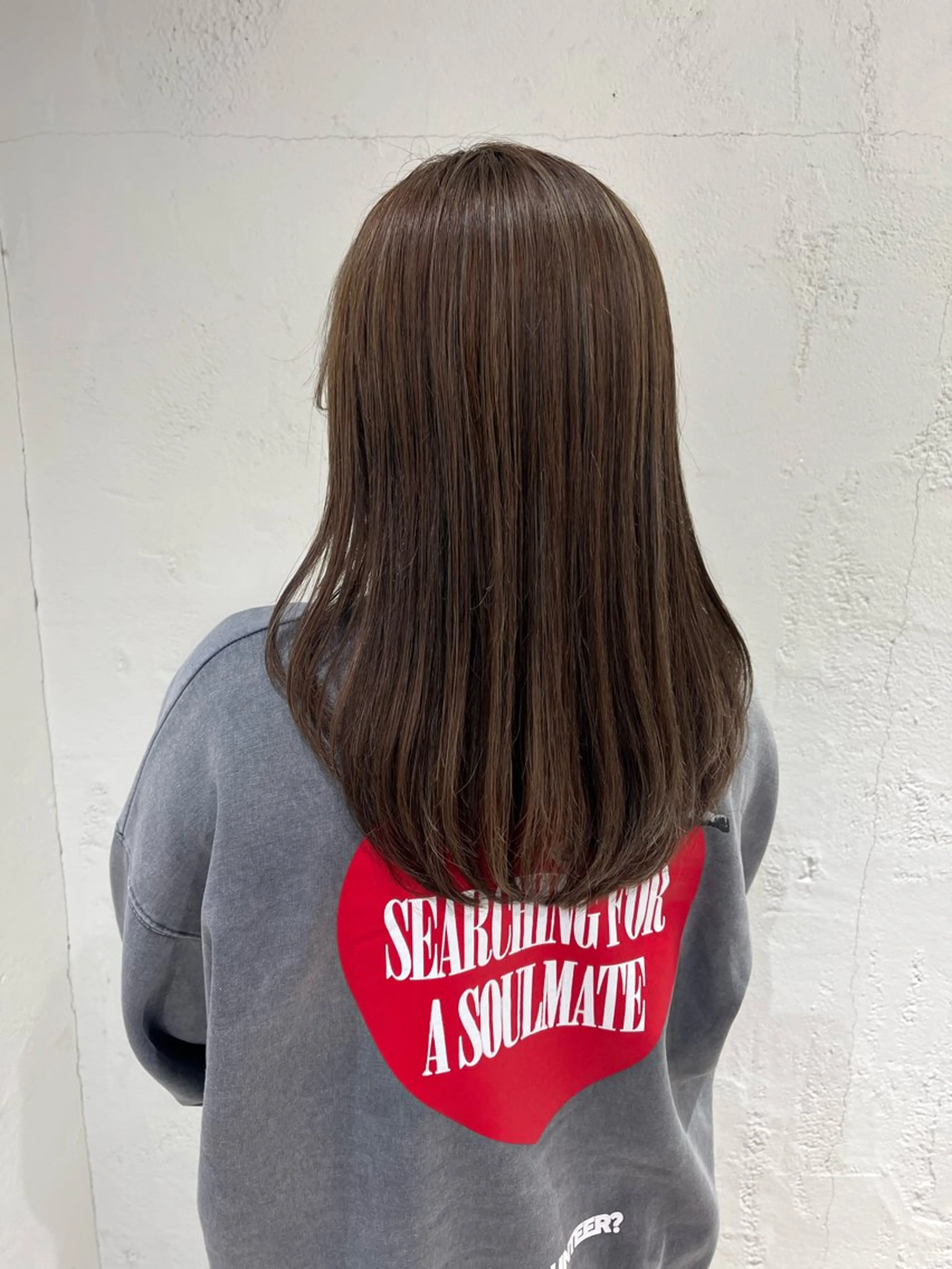 セミロング カラー グレージュ ハイライトカラー ハイライト レイヤーカット トリートメント カット ヘアカラー ボブ/髪質改善カラー 深沢楓のヘアスタイル