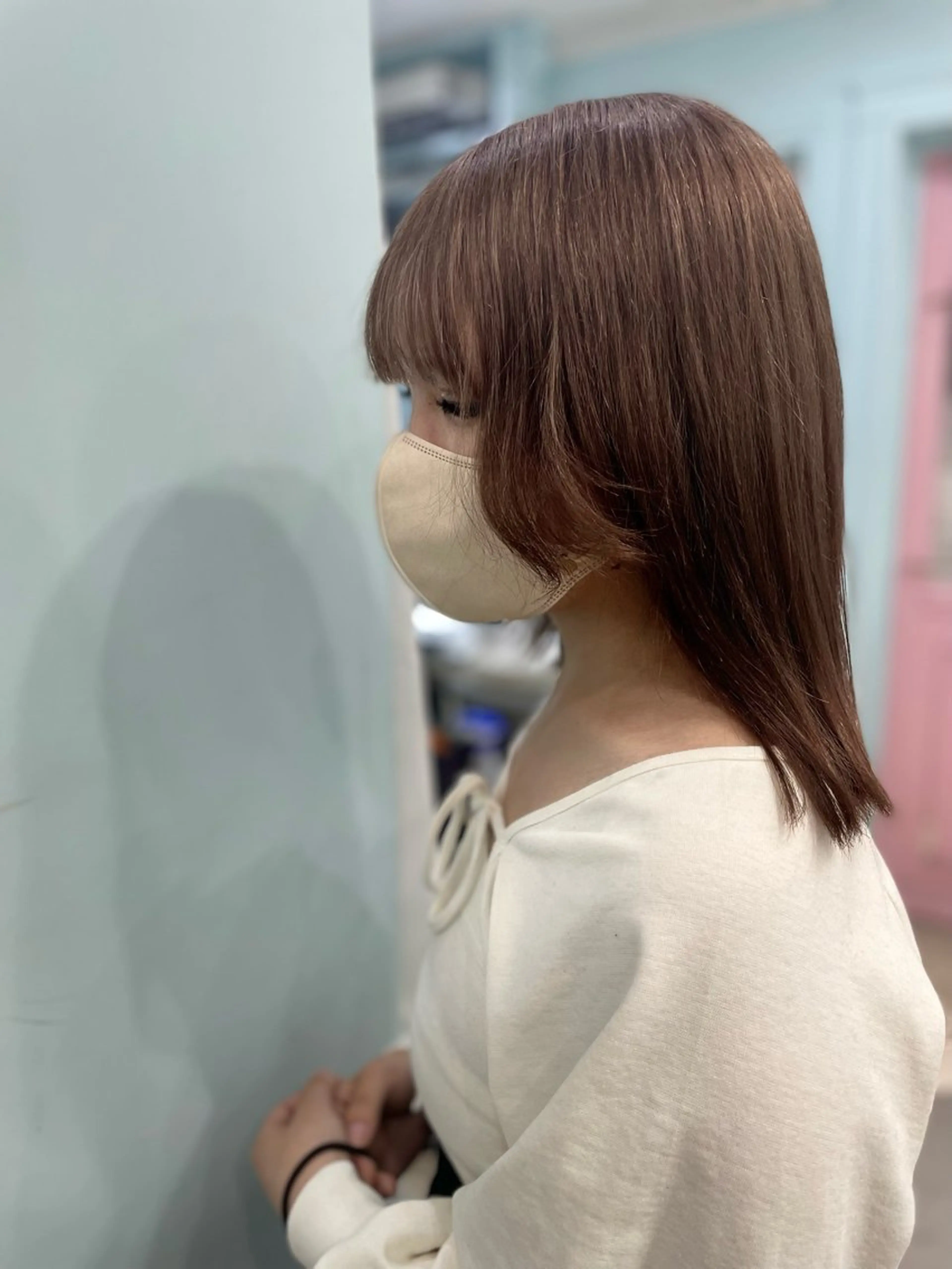ミディアム カラー アッシュ アッシュグレー ベージュカラー ブリーチ ブロンド ピンク🎀ブロンド 💎ハイトーン/大和のヘアスタイル
