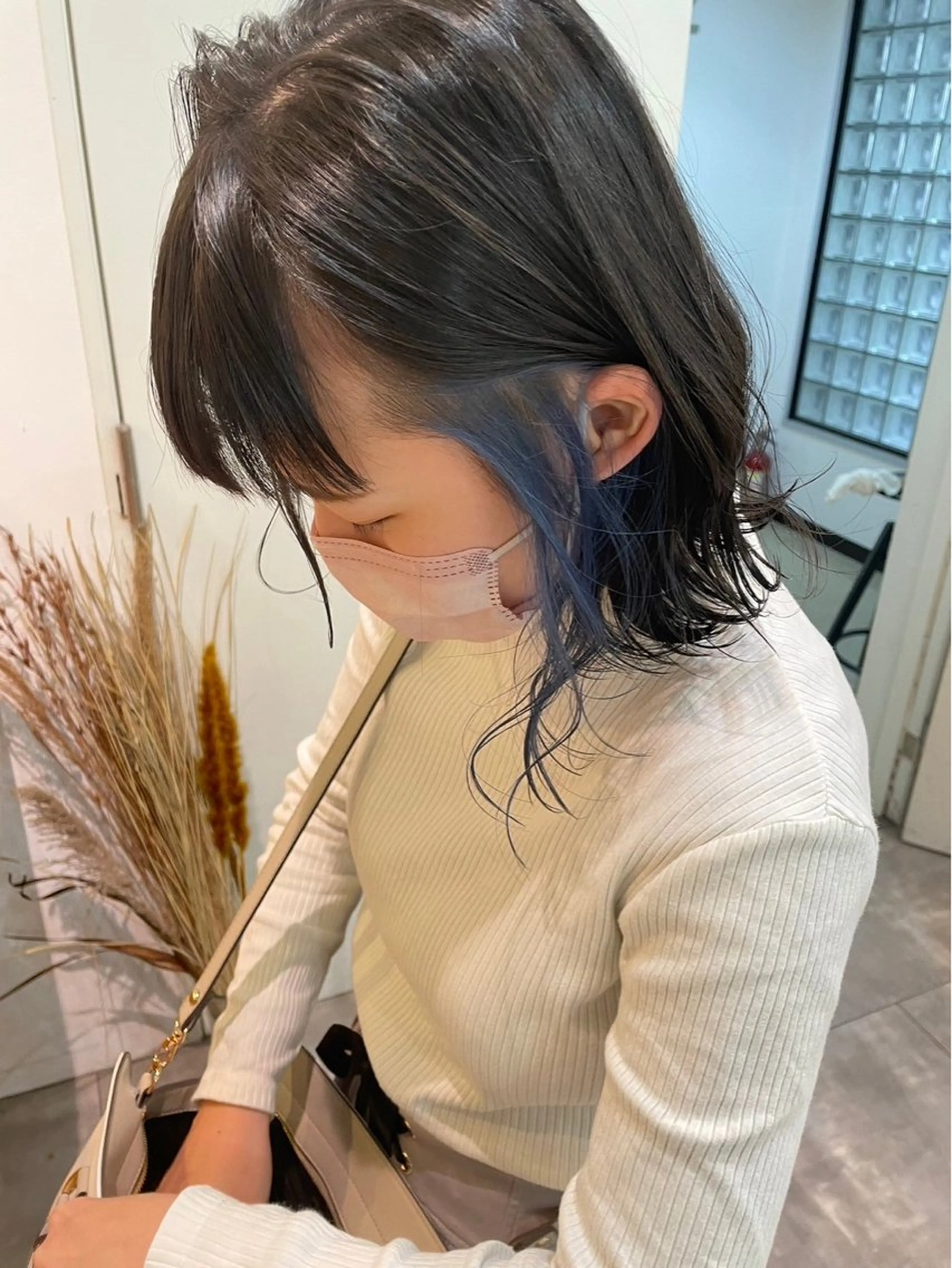 ショート ヘアカラー 室谷 ゆりあのヘアスタイル