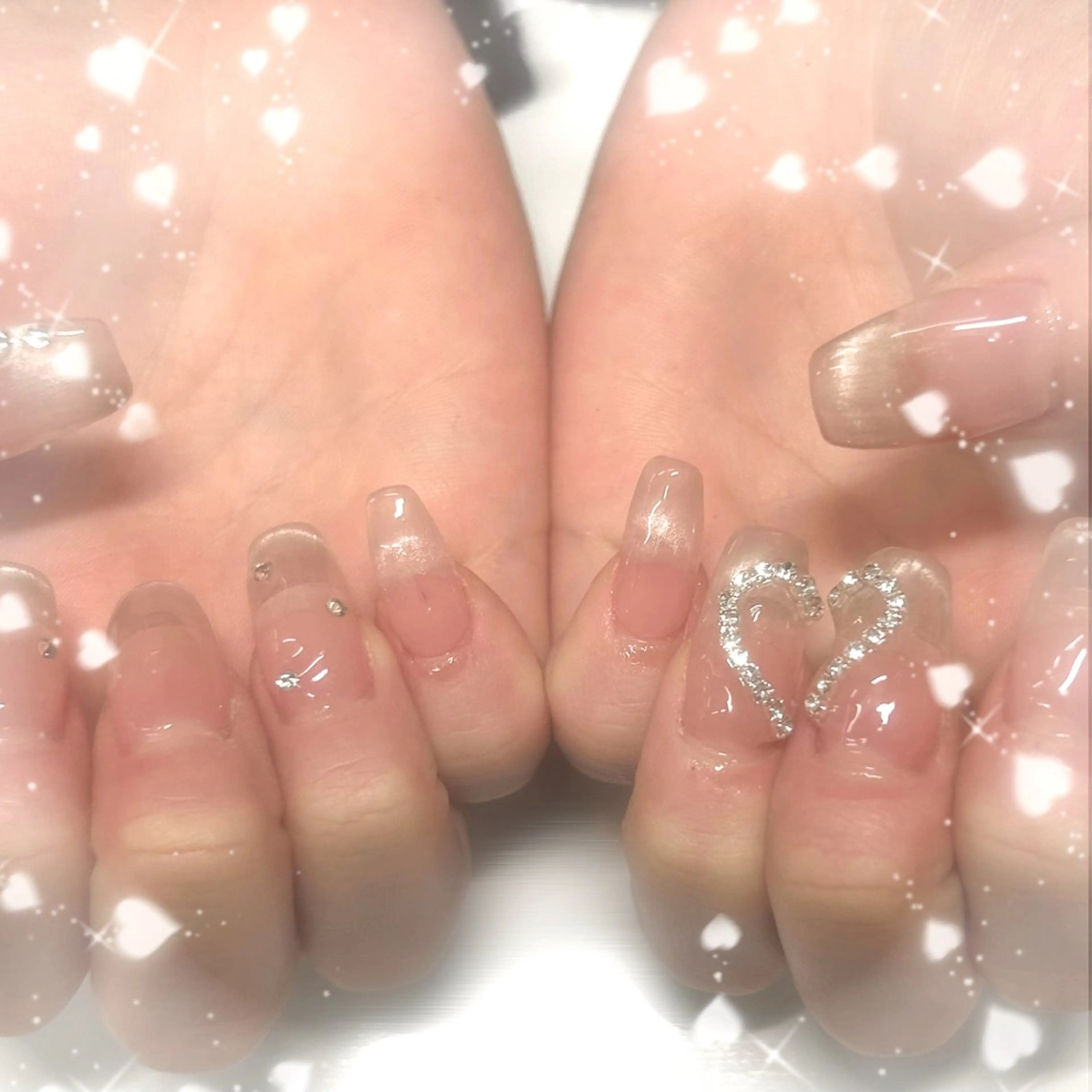ネイル フレンチネイル ガーリー ハート hinata池袋 🌙WOLTOKYOのネイルデザイン