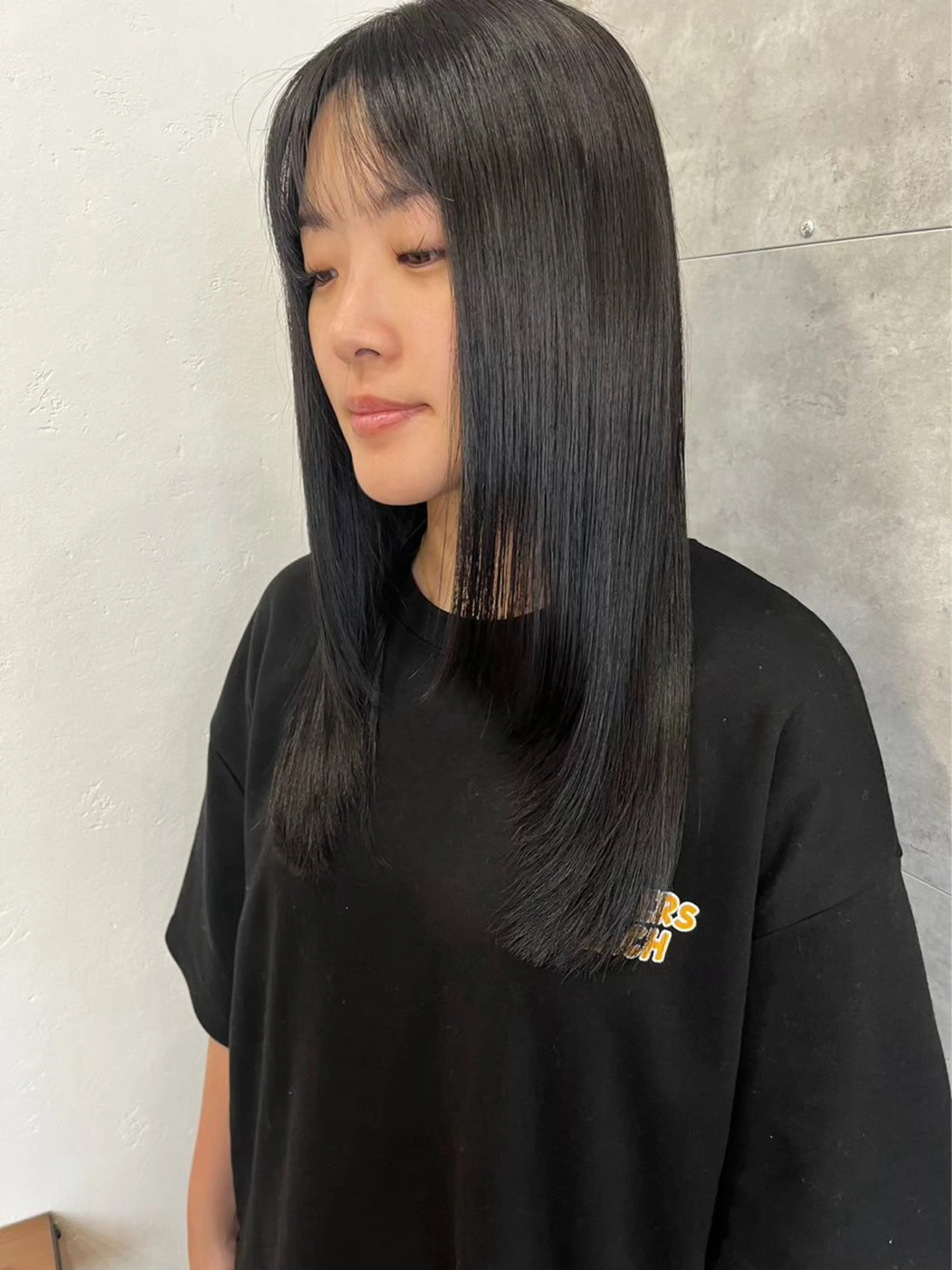 ロング 縮毛矯正 大人ショート 江坂　今井魁人のヘアスタイル