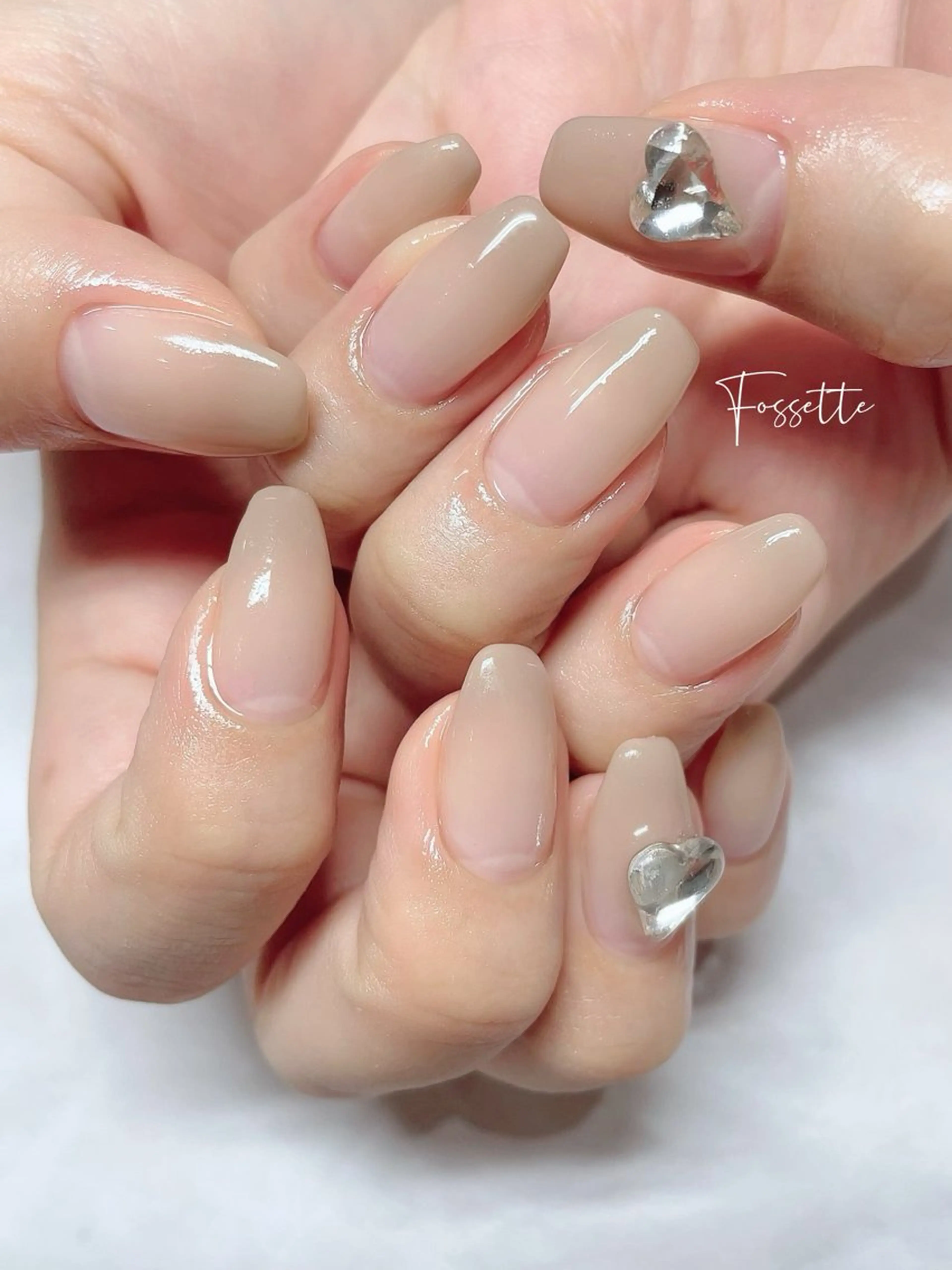 ネイル グラデーション ハート 韓国ネイル オフィスネイル シンプルネイル nailsalon Fossetteのネイルデザイン